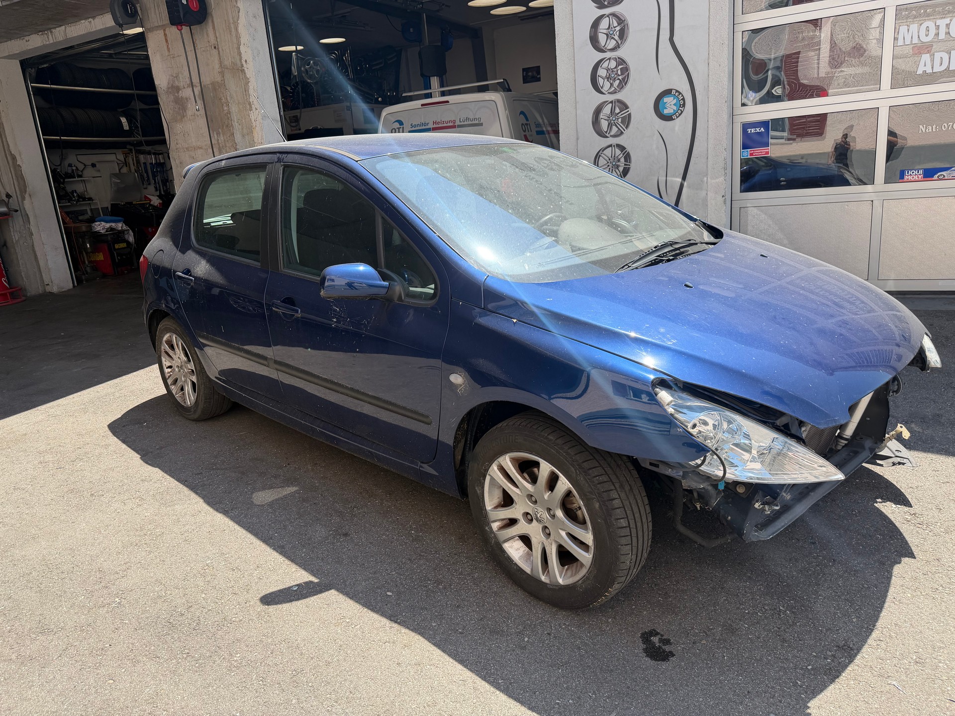 PEUGEOT 307 2.0 16V XSi-image-1