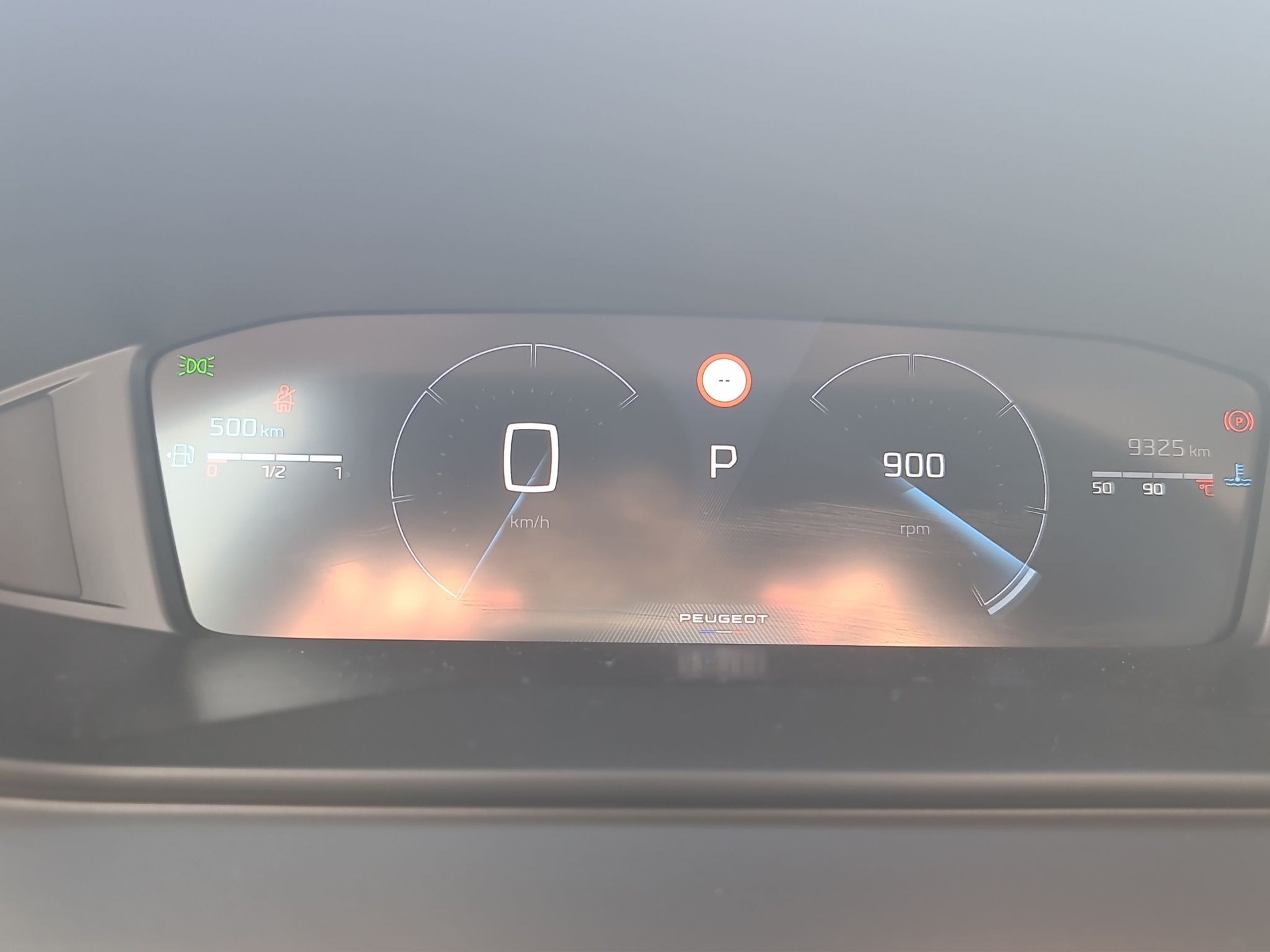 PEUGEOT 2008 1.2 PureTech GT-image-10