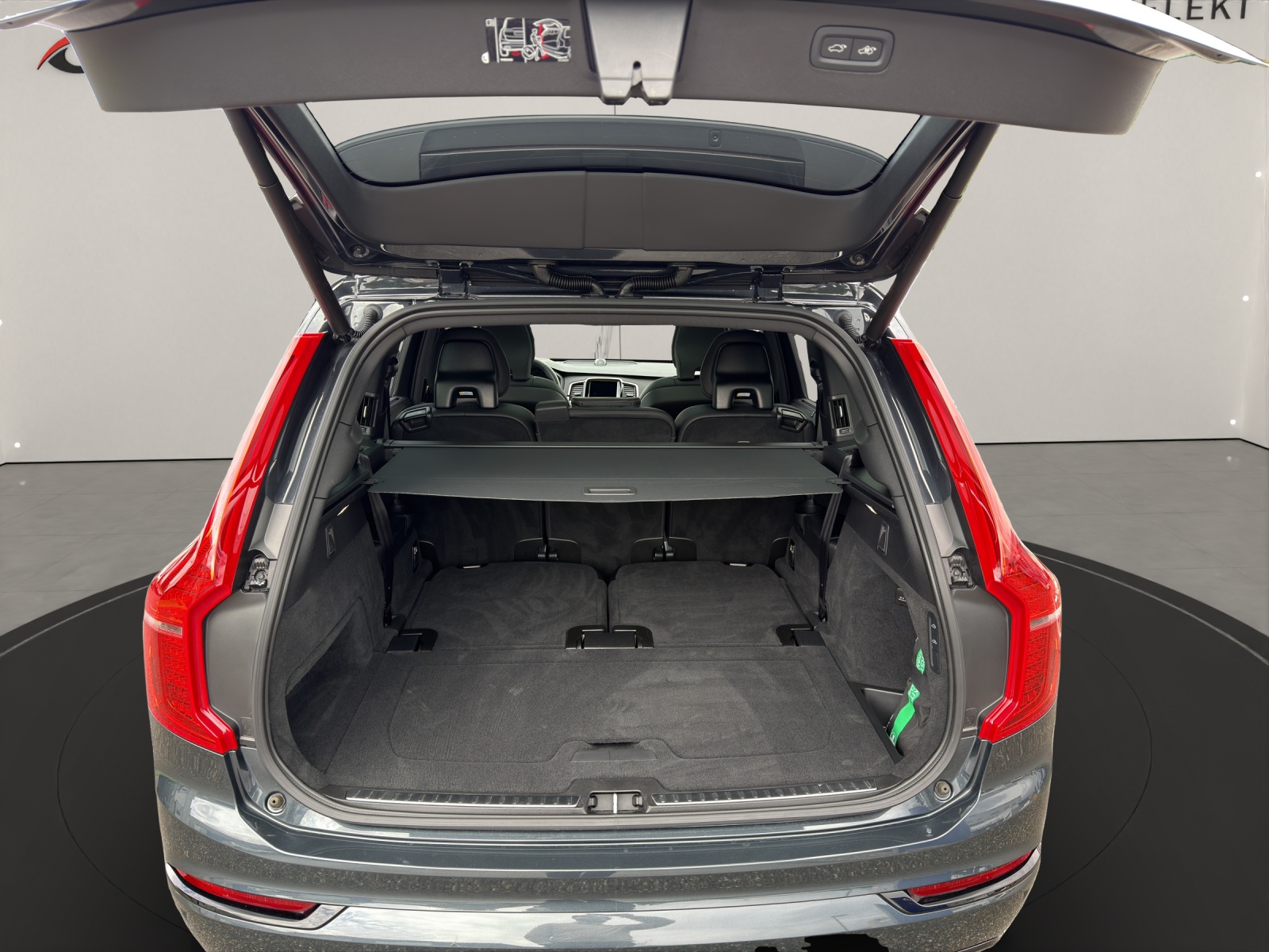 VOLVO XC90 2.0 B5 MH R-Design 7P. AWD-image-5
