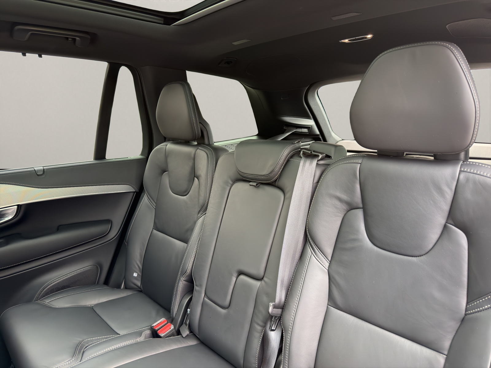 VOLVO XC90 2.0 B5 MH R-Design 7P. AWD-image-15