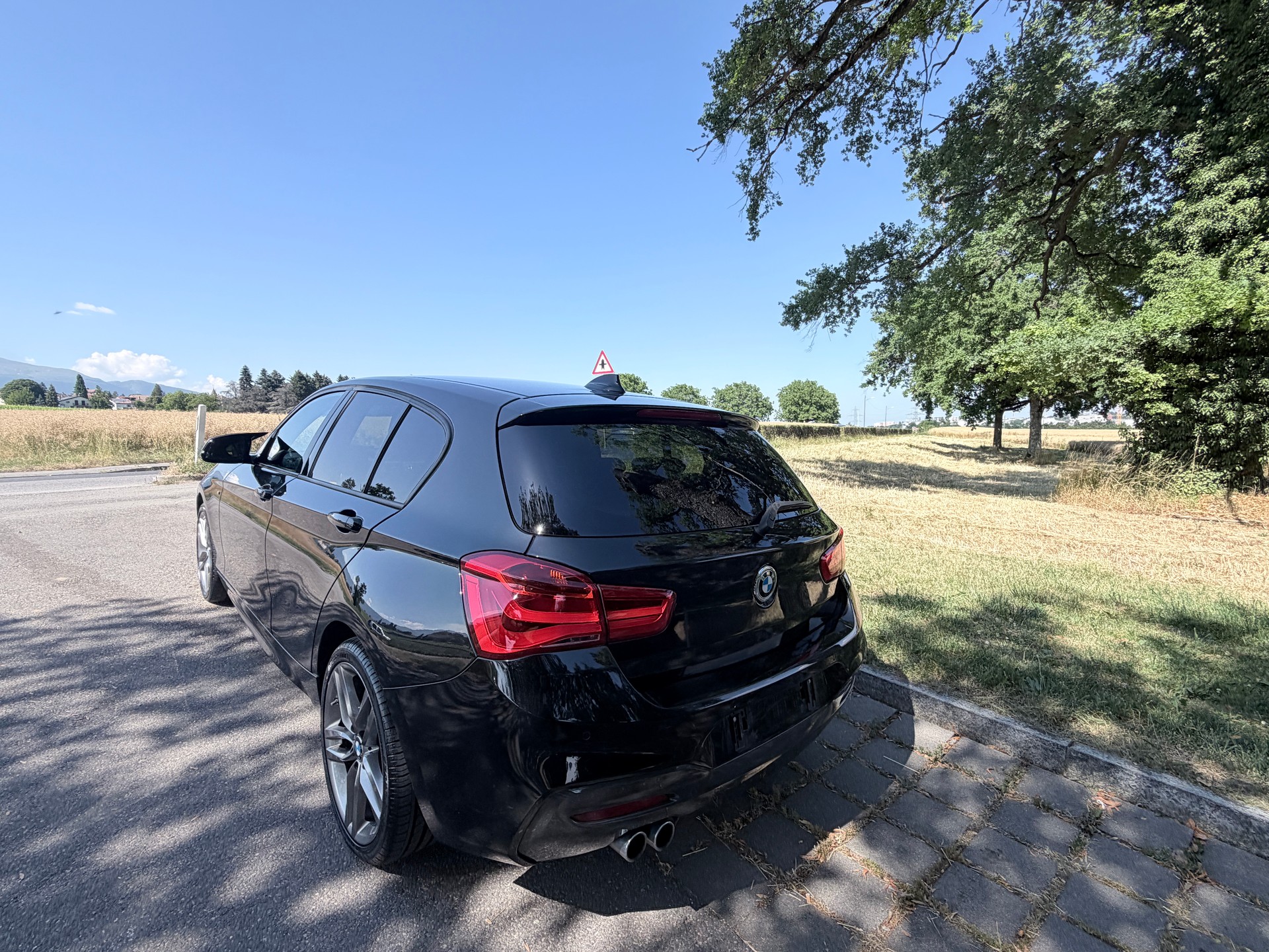 BMW 120d xDrive M Sport Steptronic-image-3