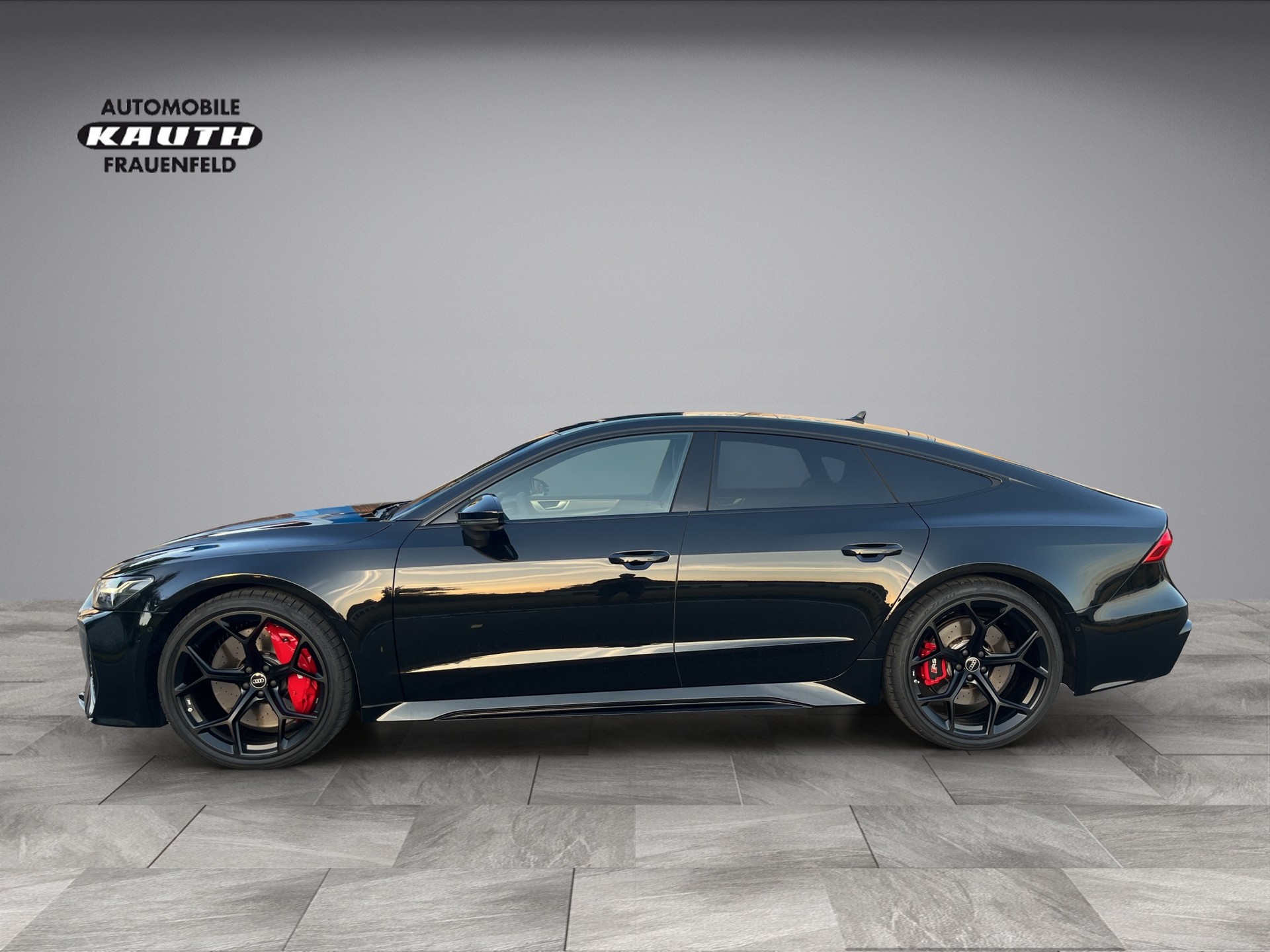 AUDI RS7 Sportback *Standheizung, 22" Performance Räder, 5 Jahre Audi Garantie*-showroom-element-1