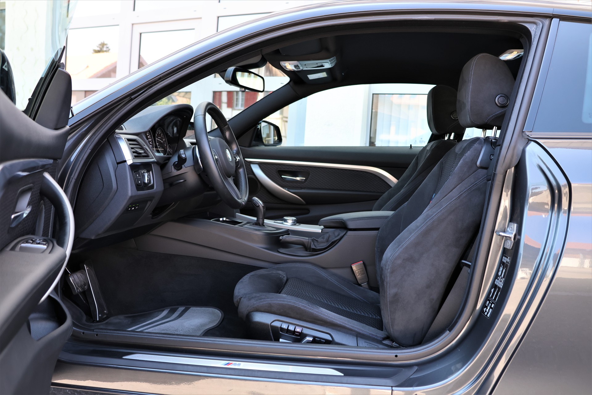 BMW 440i Coupé xDrive M Sport Steptronic (CH)-image-8