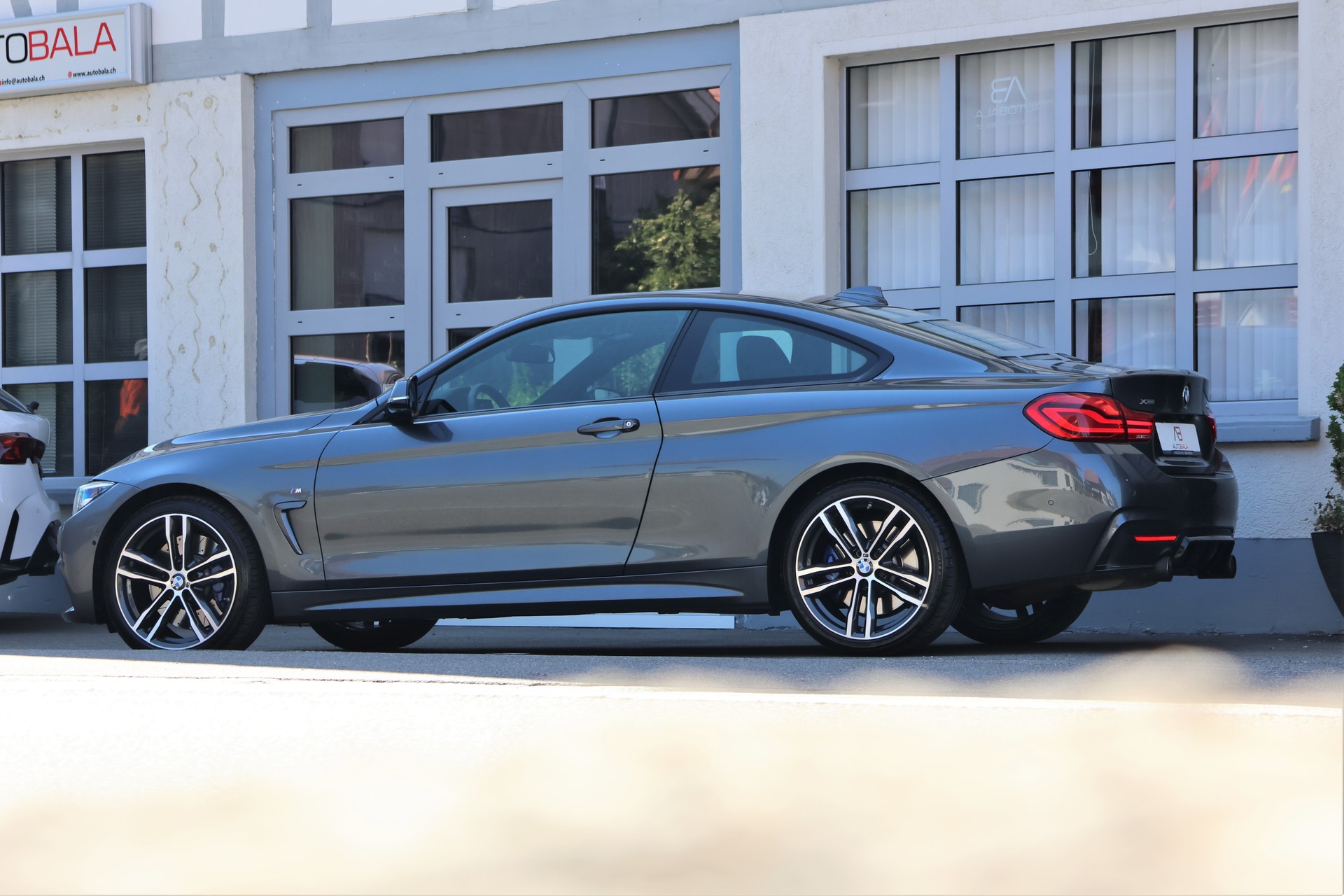 BMW 440i Coupé xDrive M Sport Steptronic (CH)-image-3