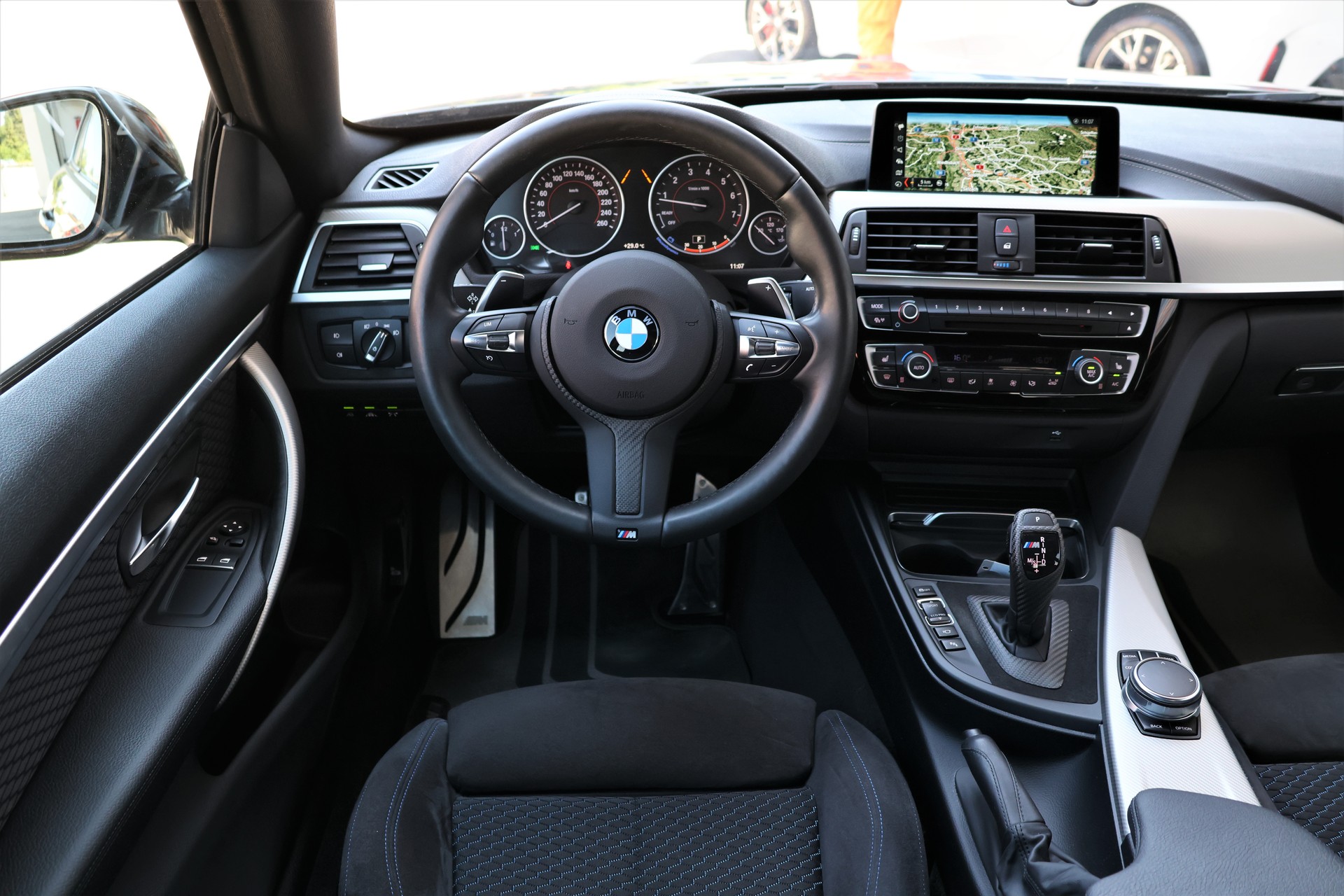 BMW 440i Coupé xDrive M Sport Steptronic (CH)-image-12