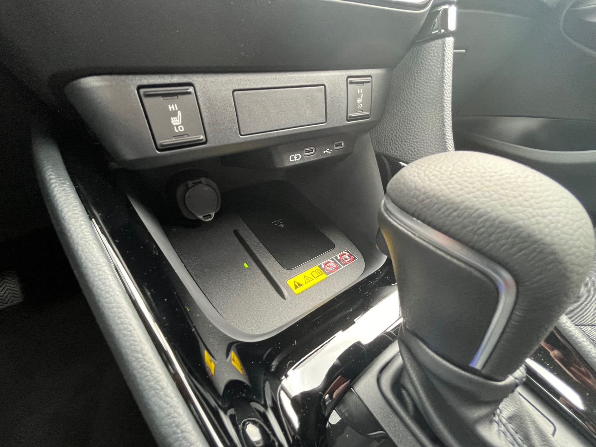 TOYOTA Yaris 1.5 Trend e-CVT-image-8