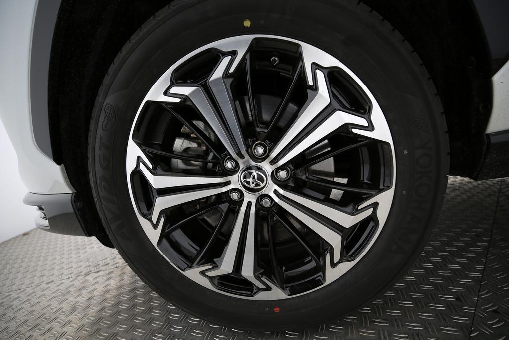 TOYOTA RAV4 2.5 Plug-In-Hybrid Platinum-image-5