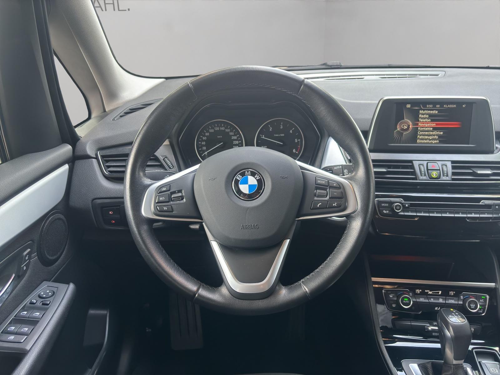 BMW 218d Gran Tourer-image-5