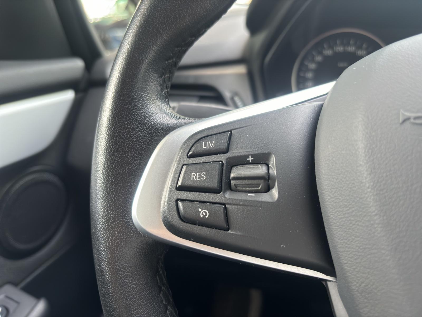 BMW 218d Gran Tourer-image-15