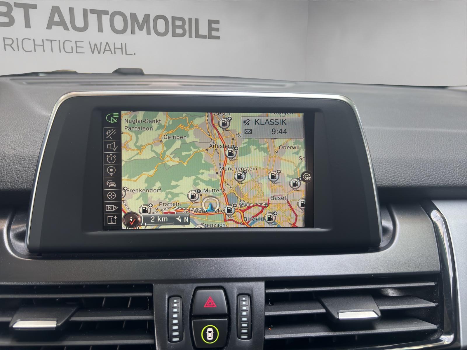 BMW 218d Gran Tourer-image-9