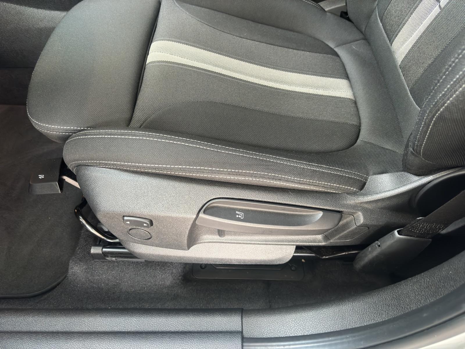 BMW 218d Gran Tourer-image-20