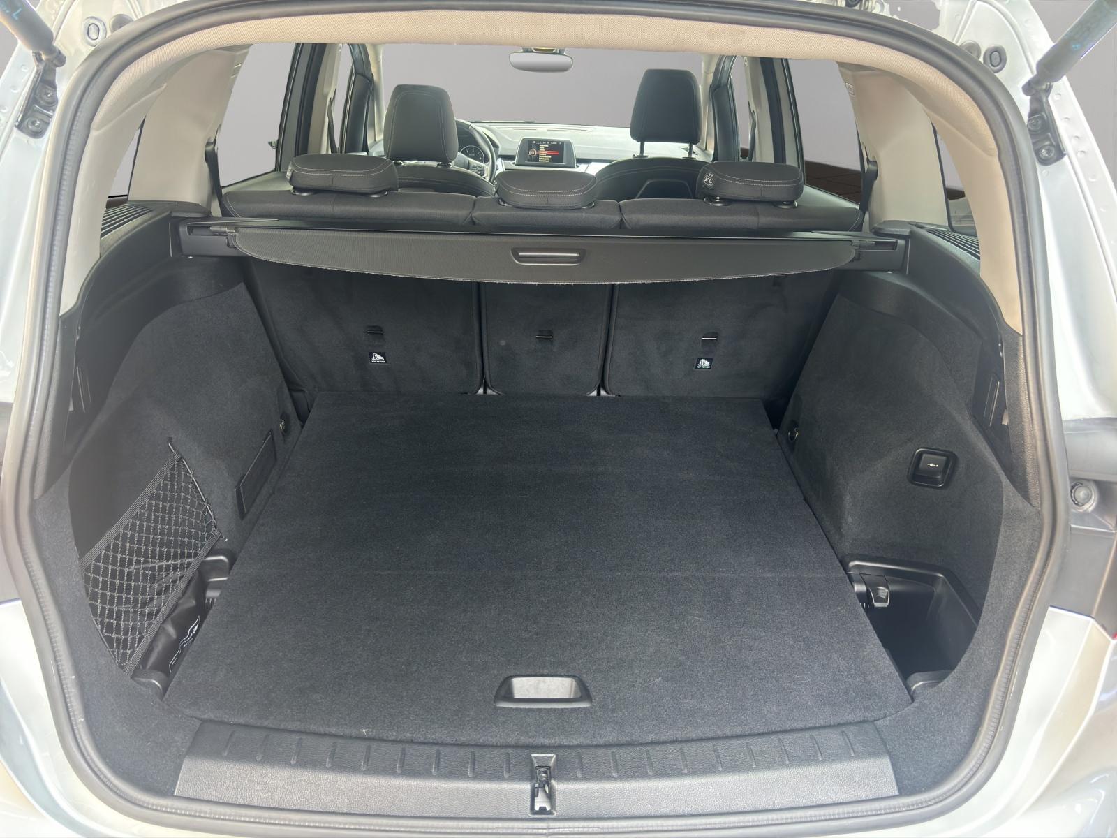BMW 218d Gran Tourer-image-22