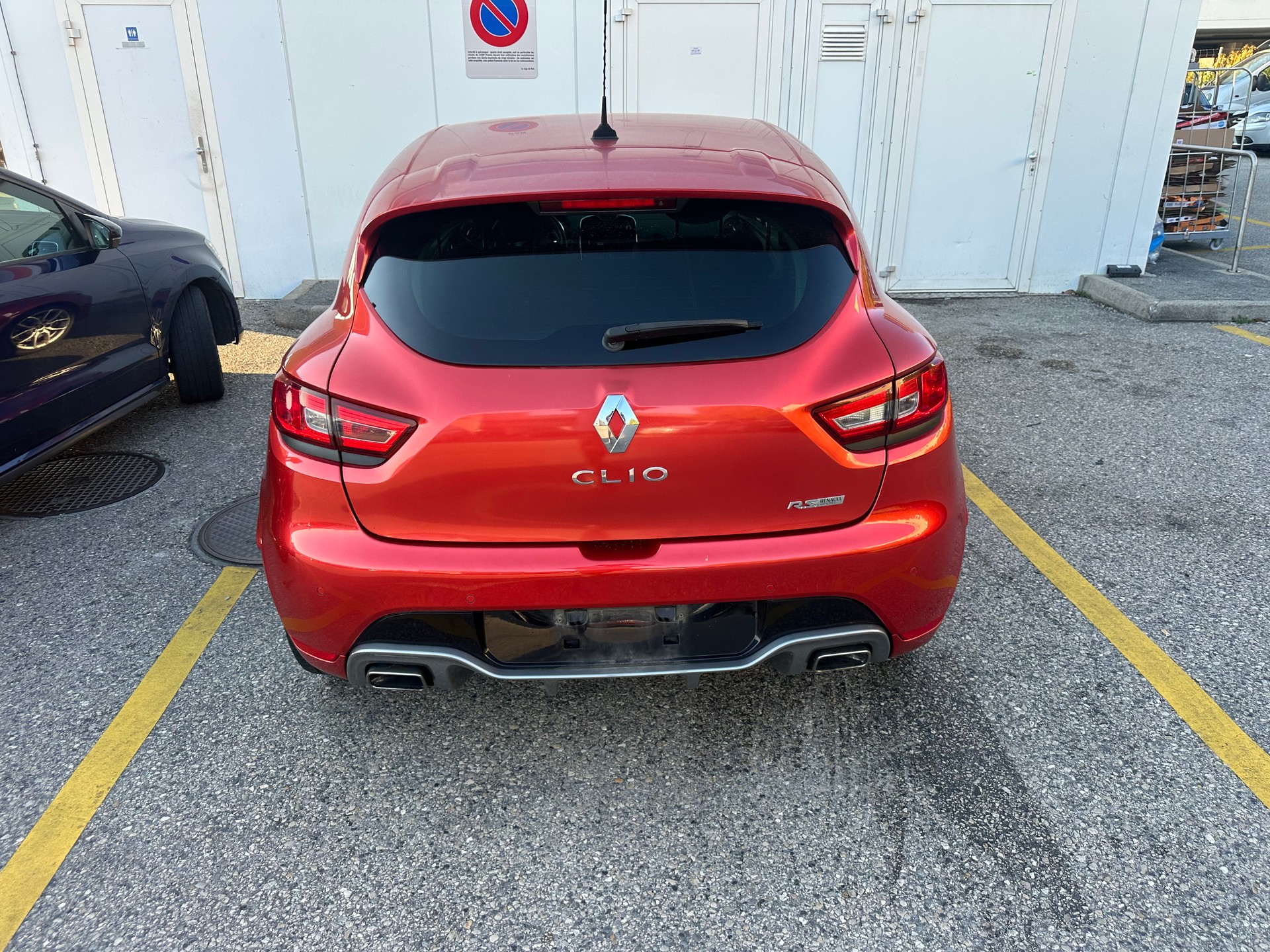 RENAULT Clio 1.6 T RS 200 EDC-image-6
