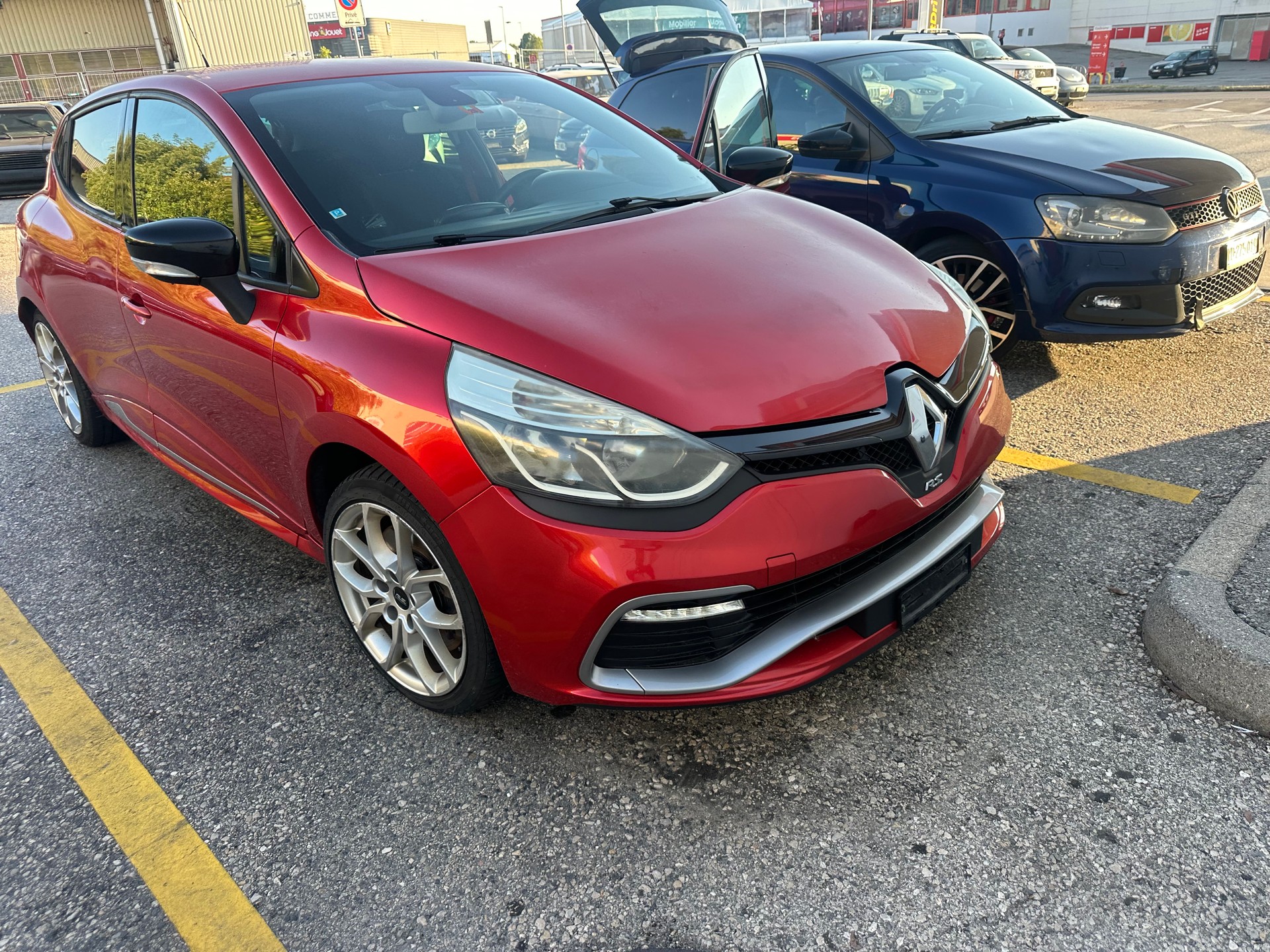 RENAULT Clio 1.6 T RS 200 EDC-image-1