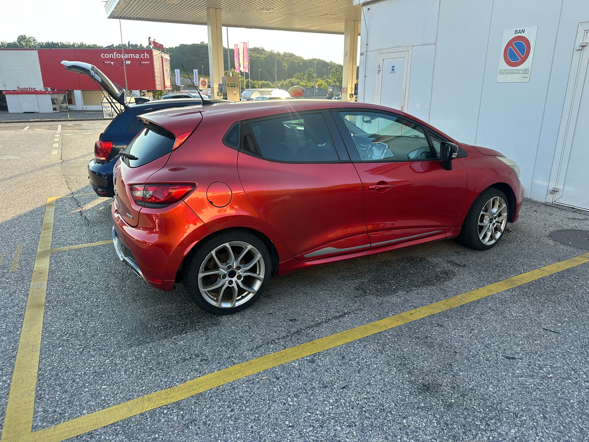 RENAULT Clio 1.6 T RS 200 EDC-image-4