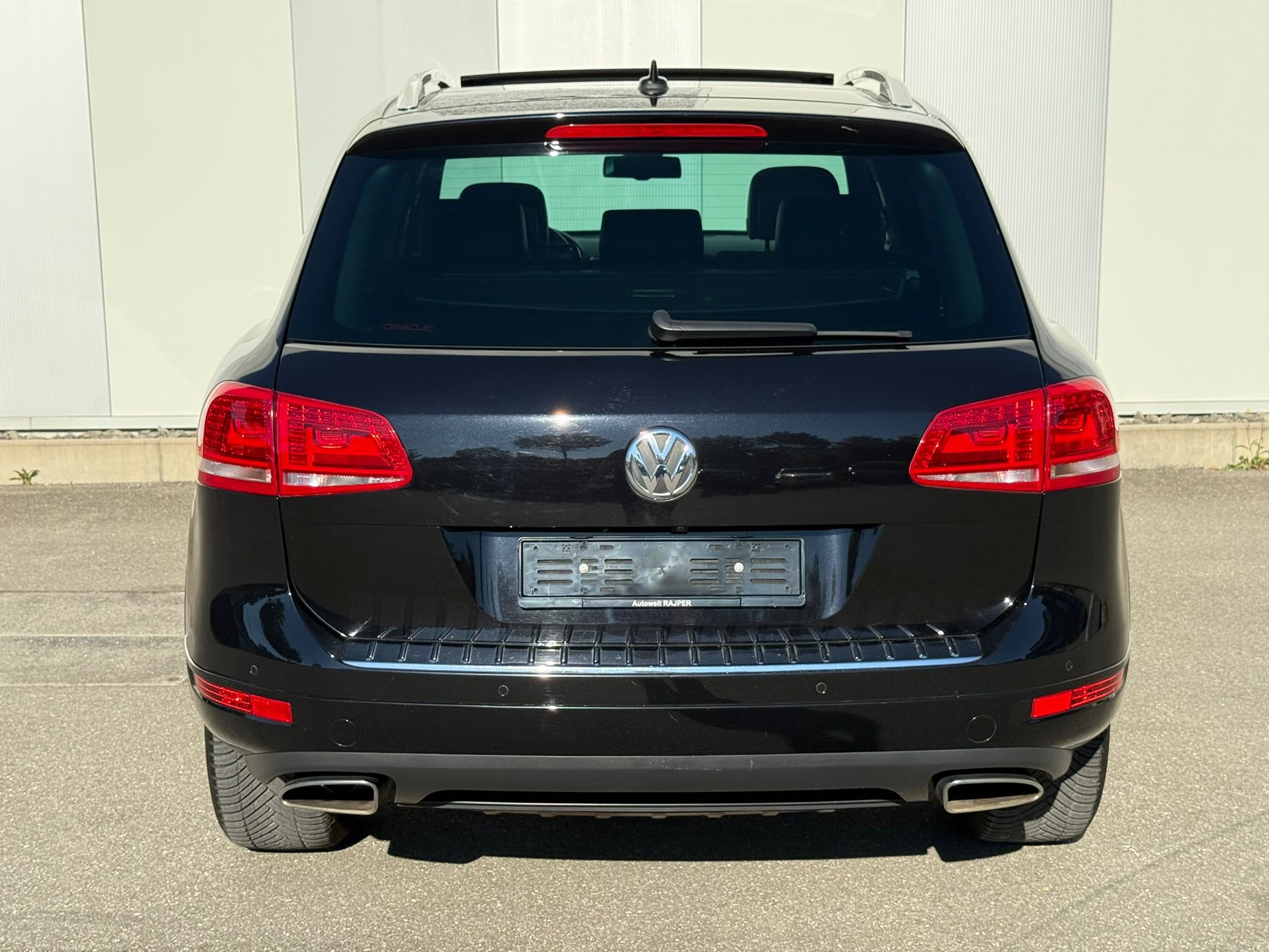 VW Touareg 3.0 TDI BMT Black Pearl Tiptronic-image-4