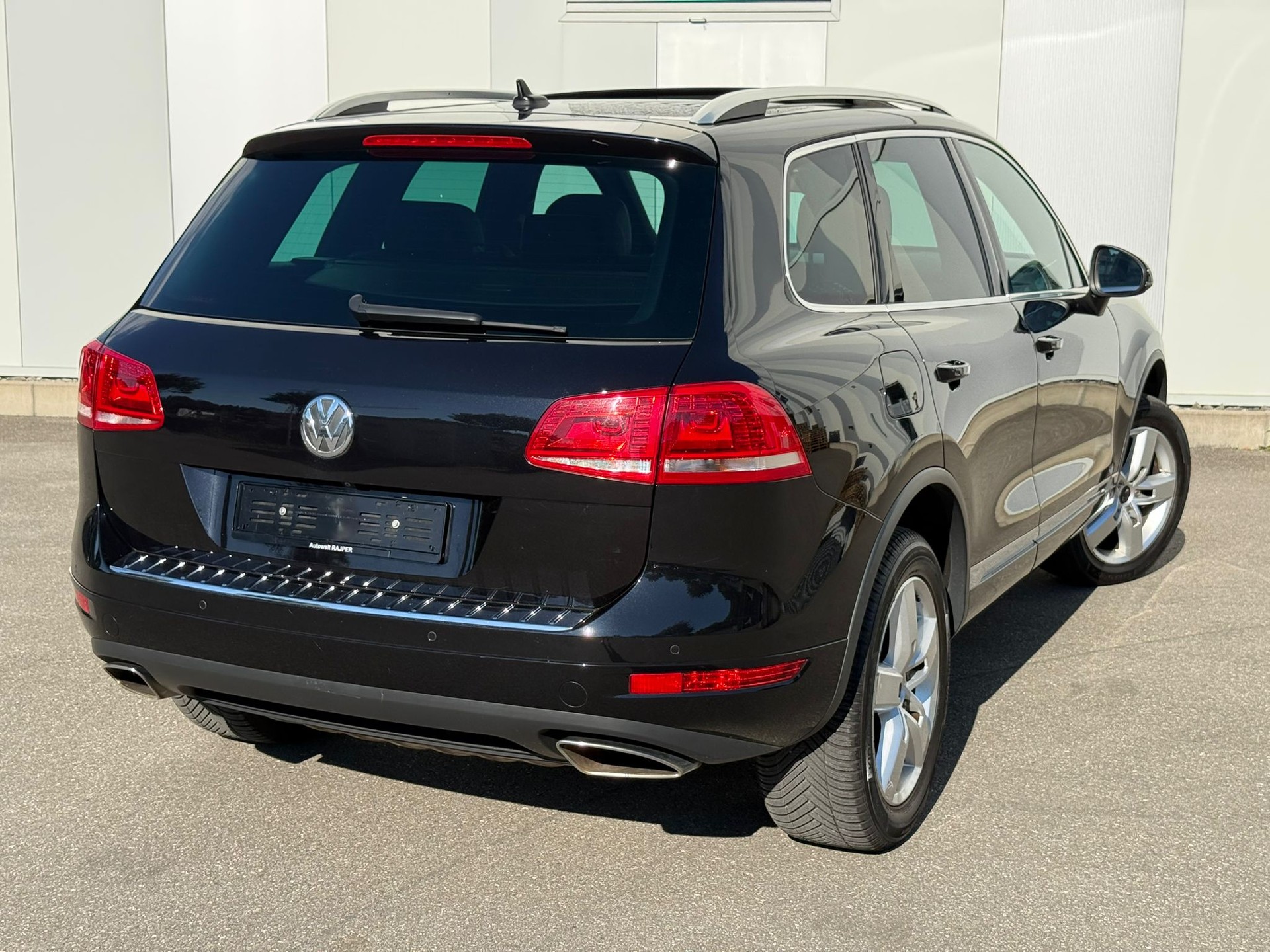 VW Touareg 3.0 TDI BMT Black Pearl Tiptronic-image-5