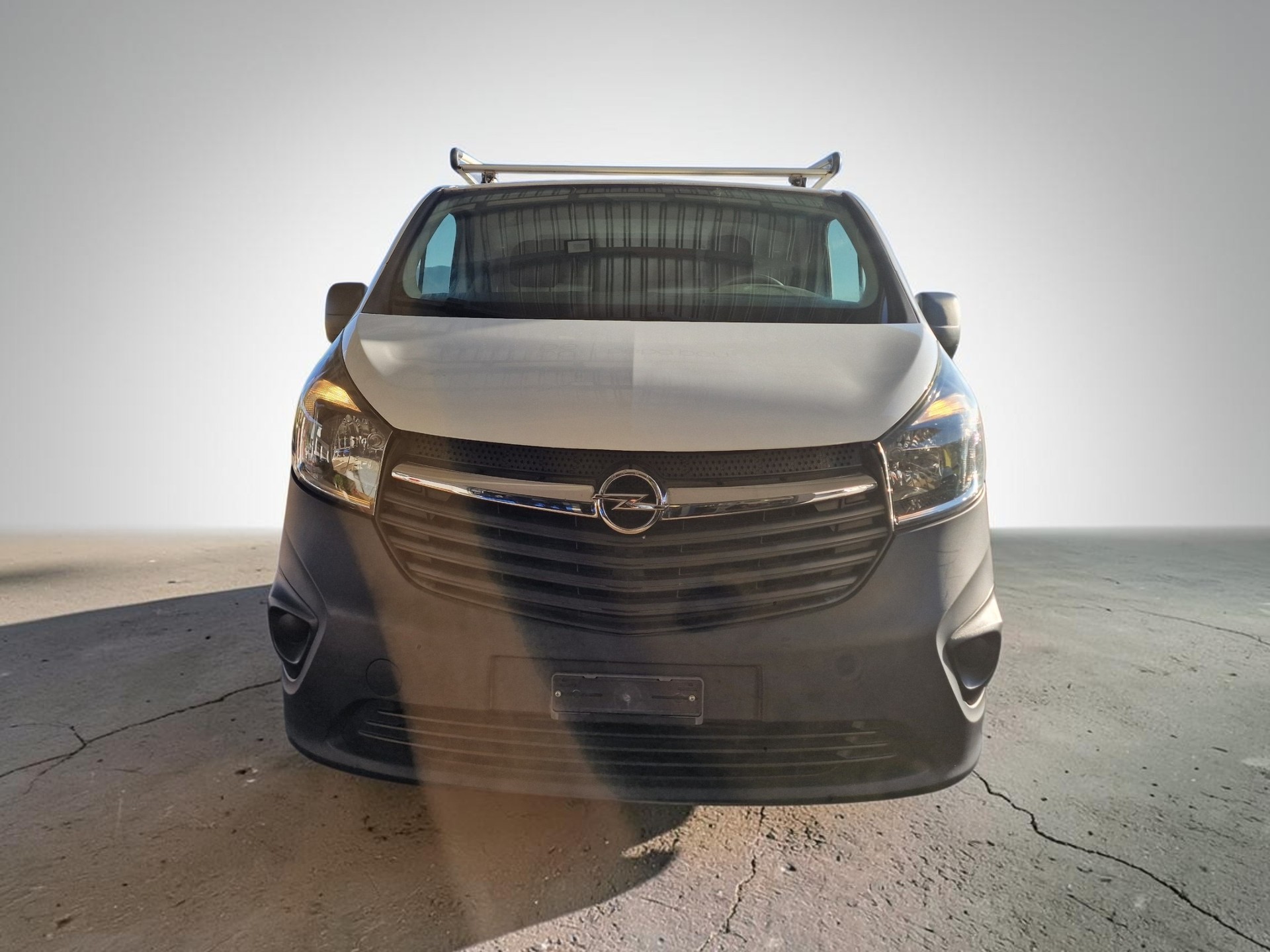 OPEL Vivaro 1.6 CDTI 2.7t L1H1 12Mt Gara MFK Neu-image-2