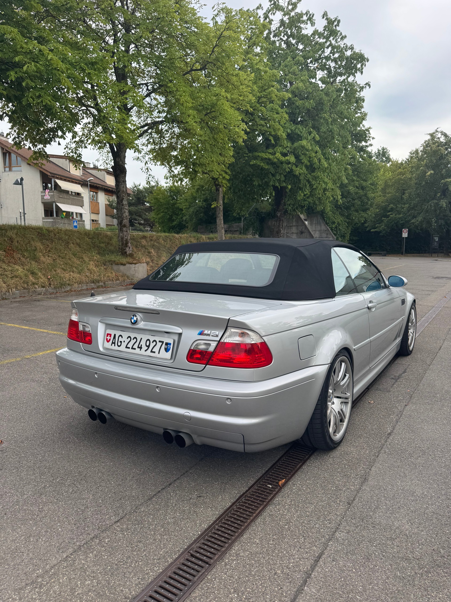 BMW M3-image-2