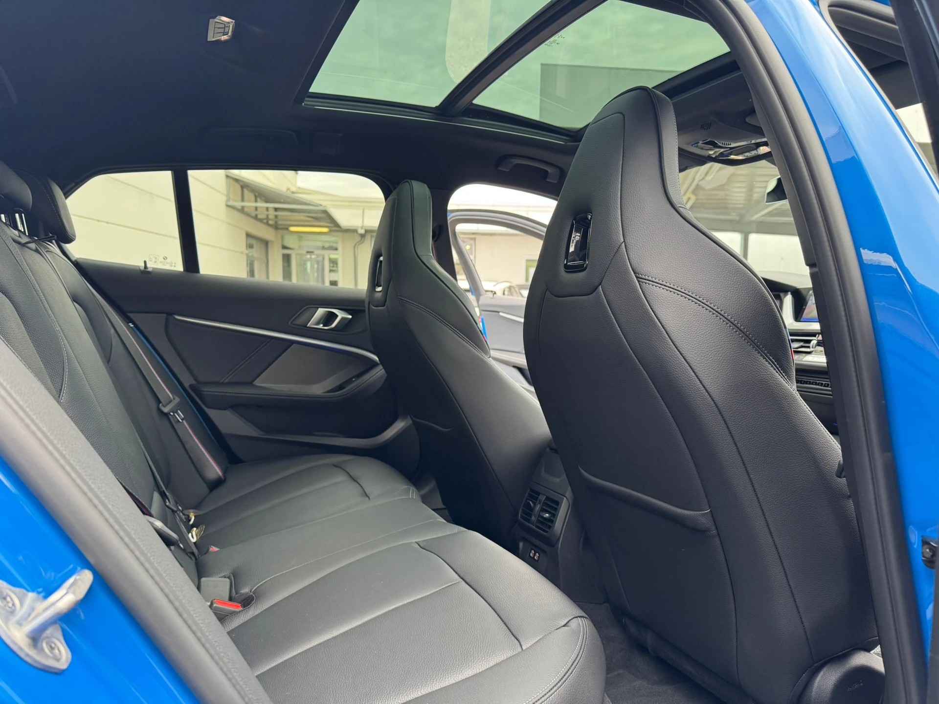BMW 120d xDrive Steptronic M Sport-image-15