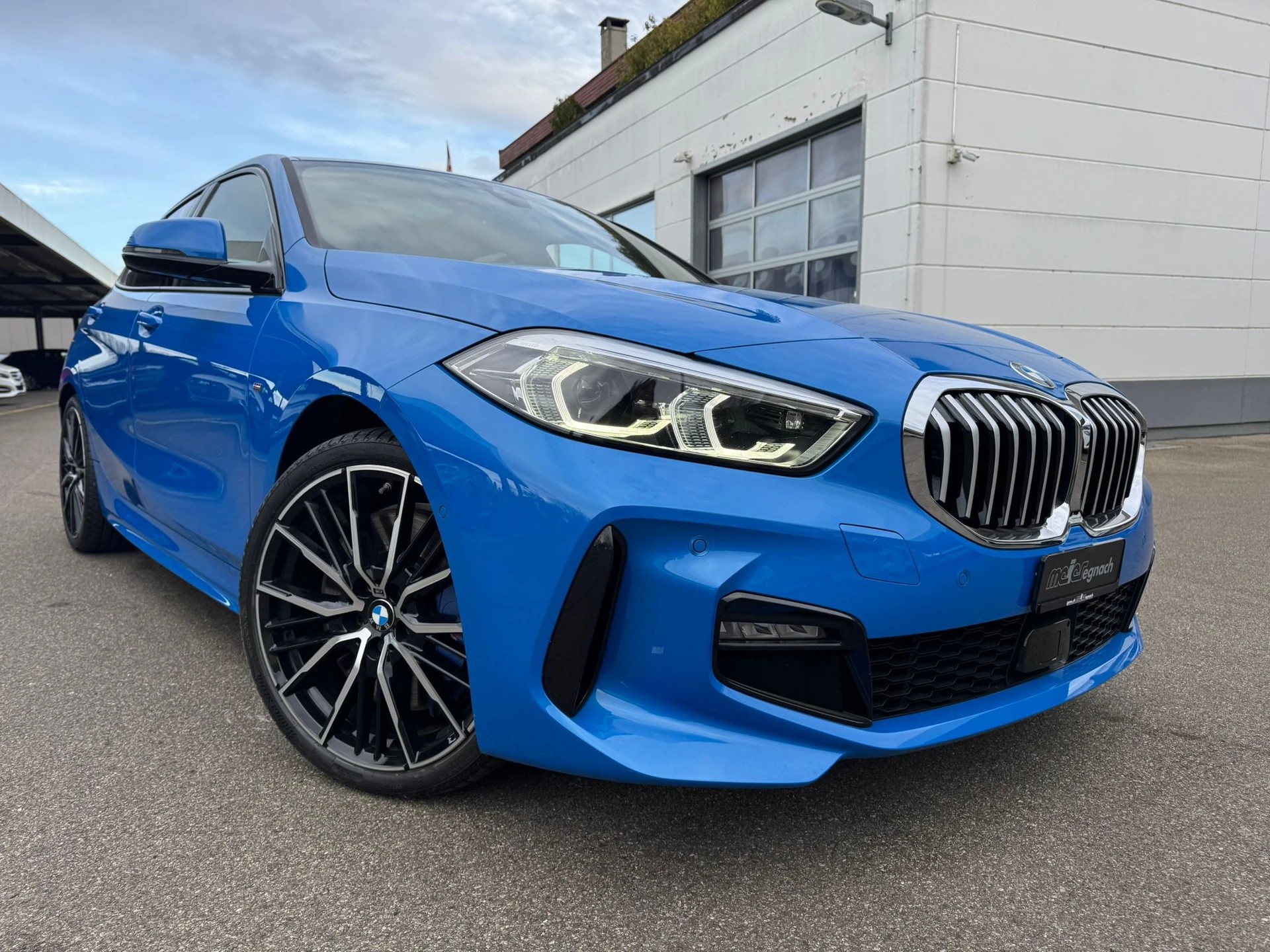BMW 120d xDrive Steptronic M Sport-image-2