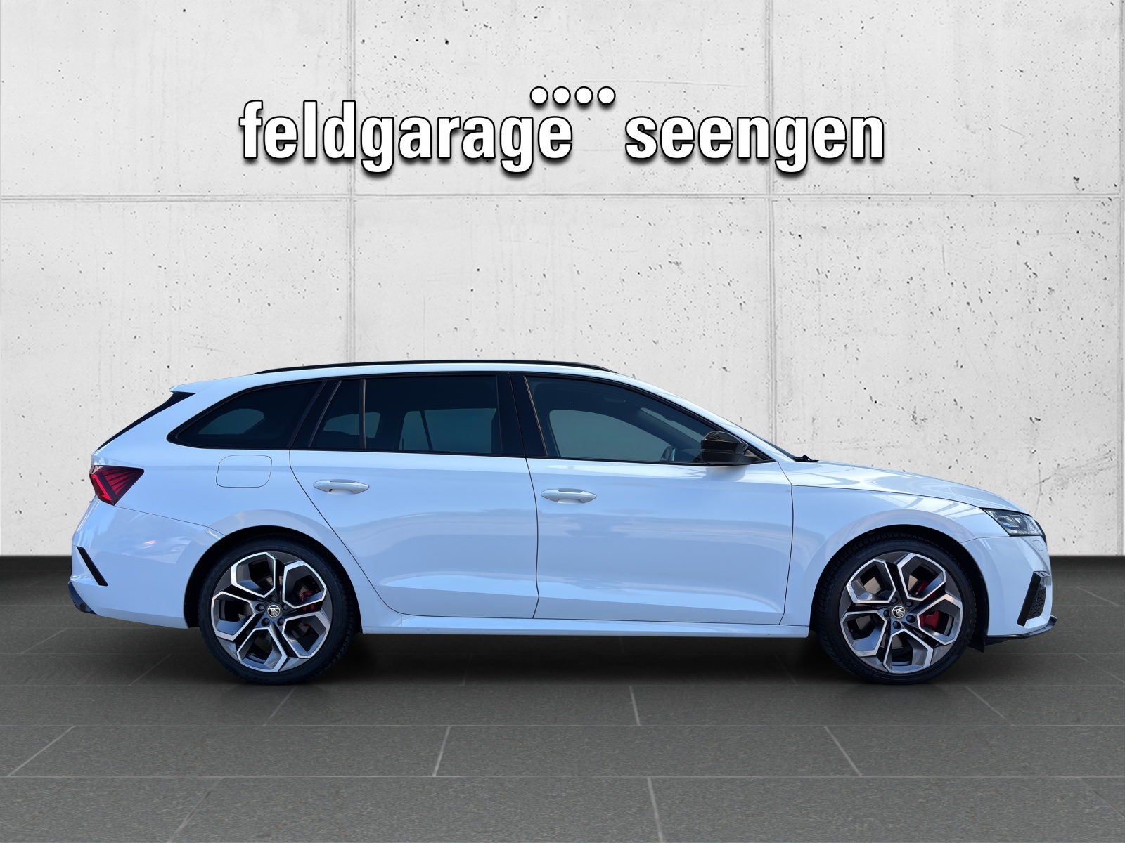 SKODA Octavia Combi 2.0 TSI DSG RS mit AHK-Vorbereitung & Rückfahrkamera-image-3