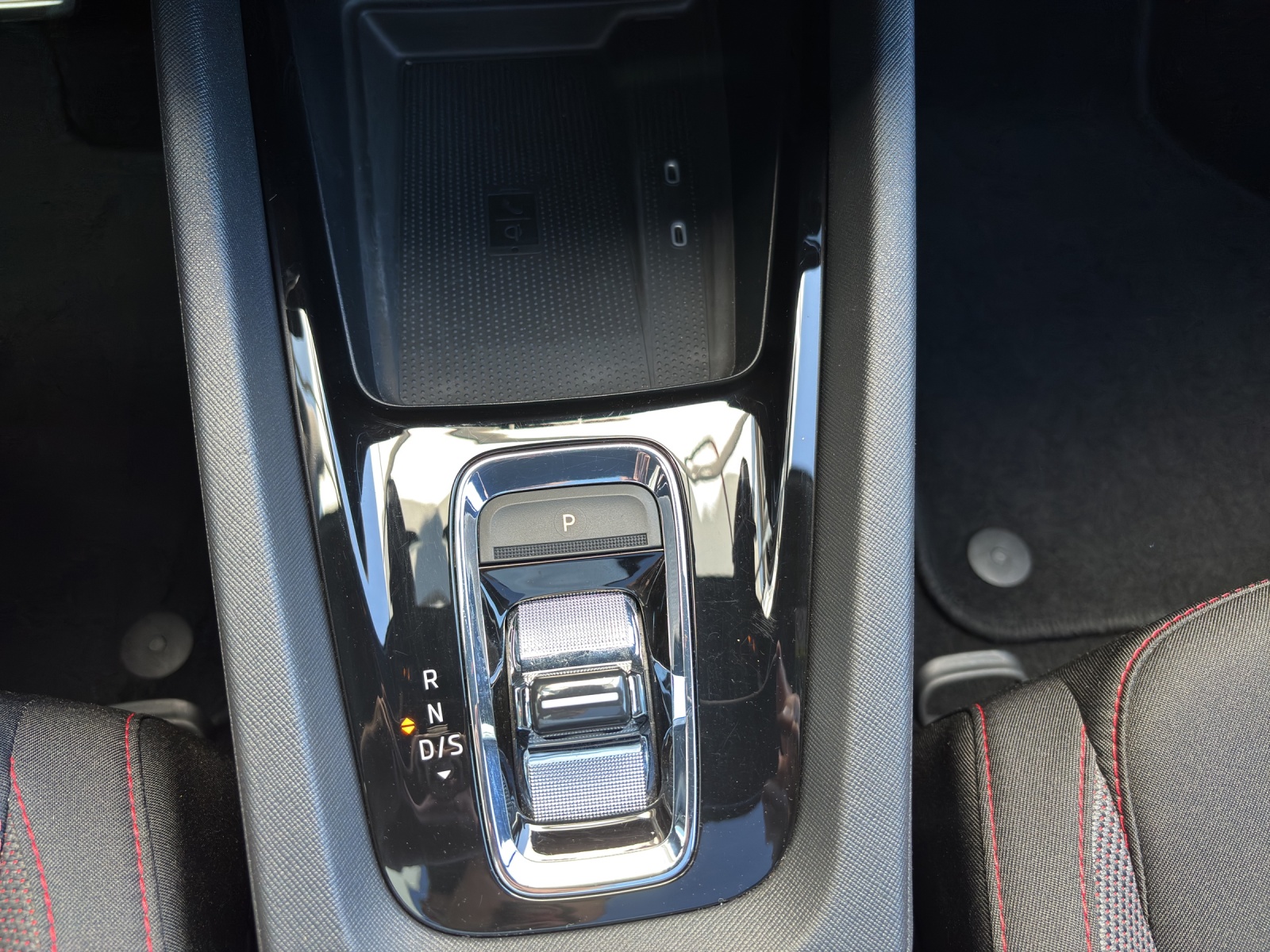 SKODA Octavia Combi 2.0 TSI DSG RS mit AHK-Vorbereitung & Rückfahrkamera-image-18