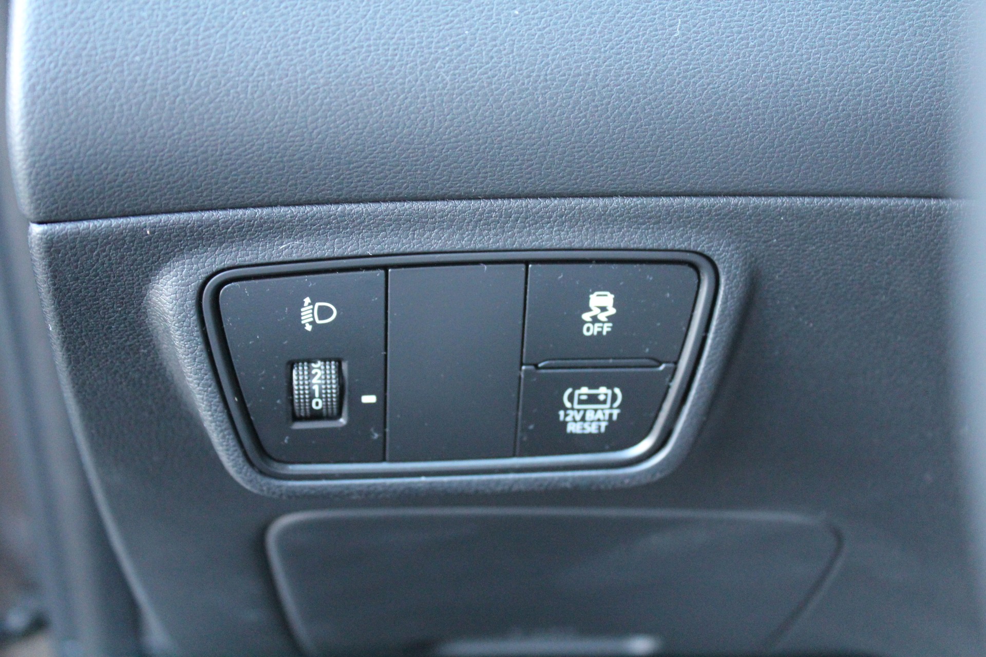 HYUNDAI Tucson 1.6 TGDI HEV Amplia 4WD-image-15