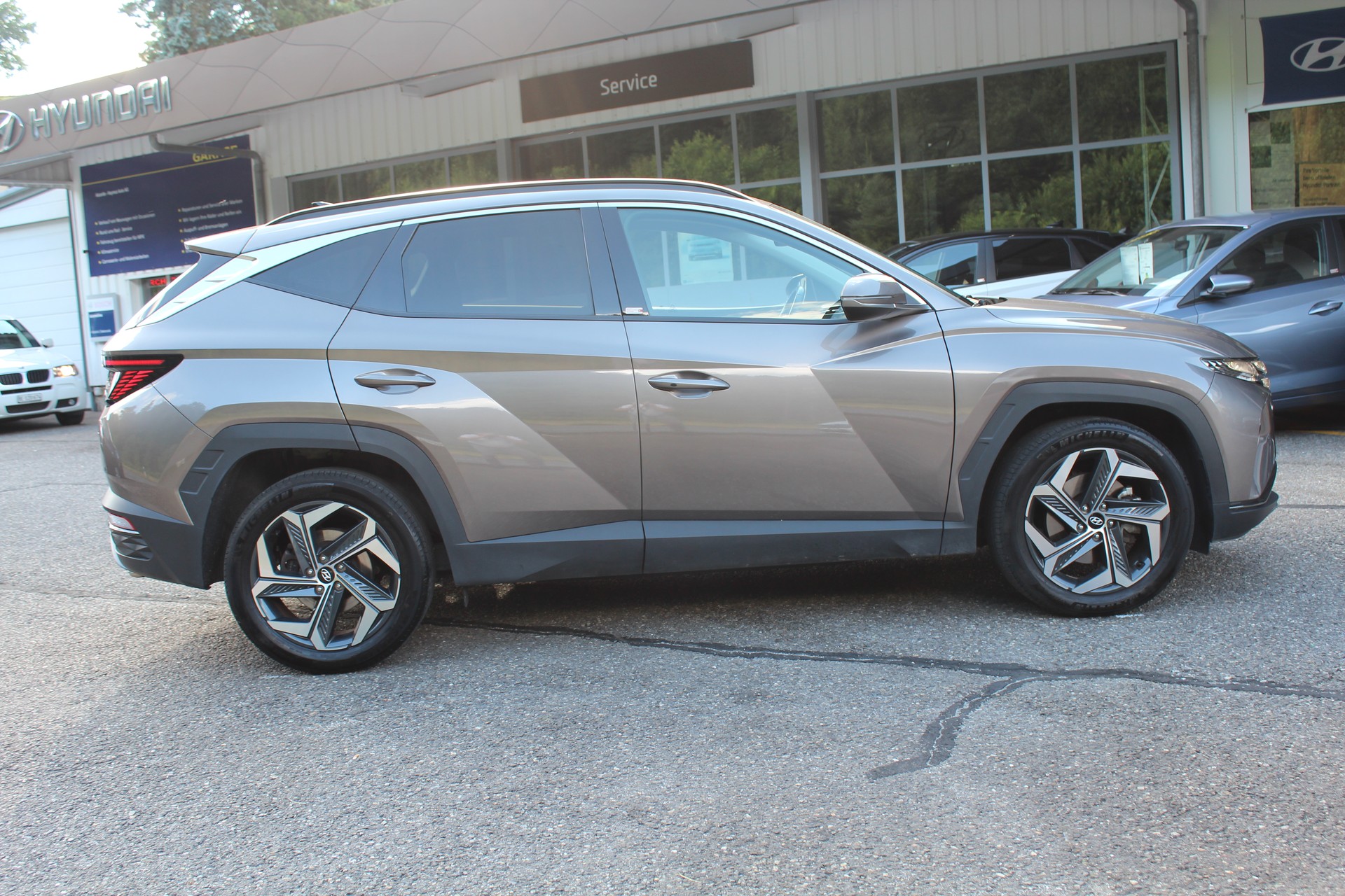 HYUNDAI Tucson 1.6 TGDI HEV Amplia 4WD-image-2