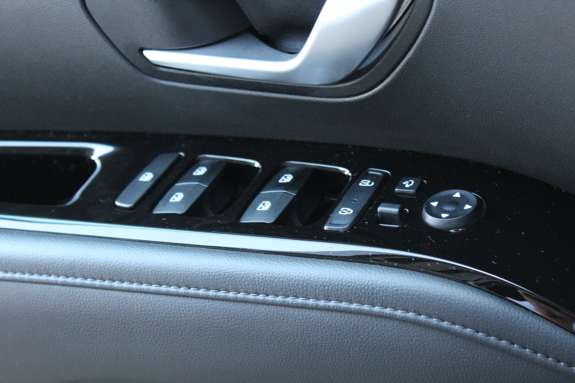 HYUNDAI Tucson 1.6 TGDI HEV Amplia 4WD-image-16