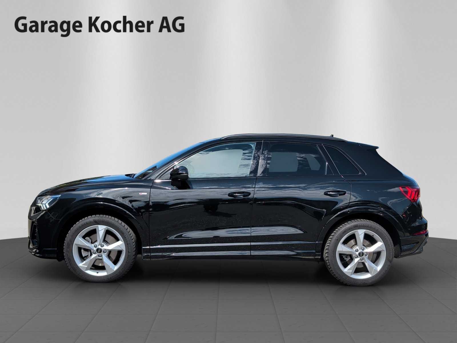 AUDI Q3 Sportback 40 TDI S line quattro S-tronic-image-2
