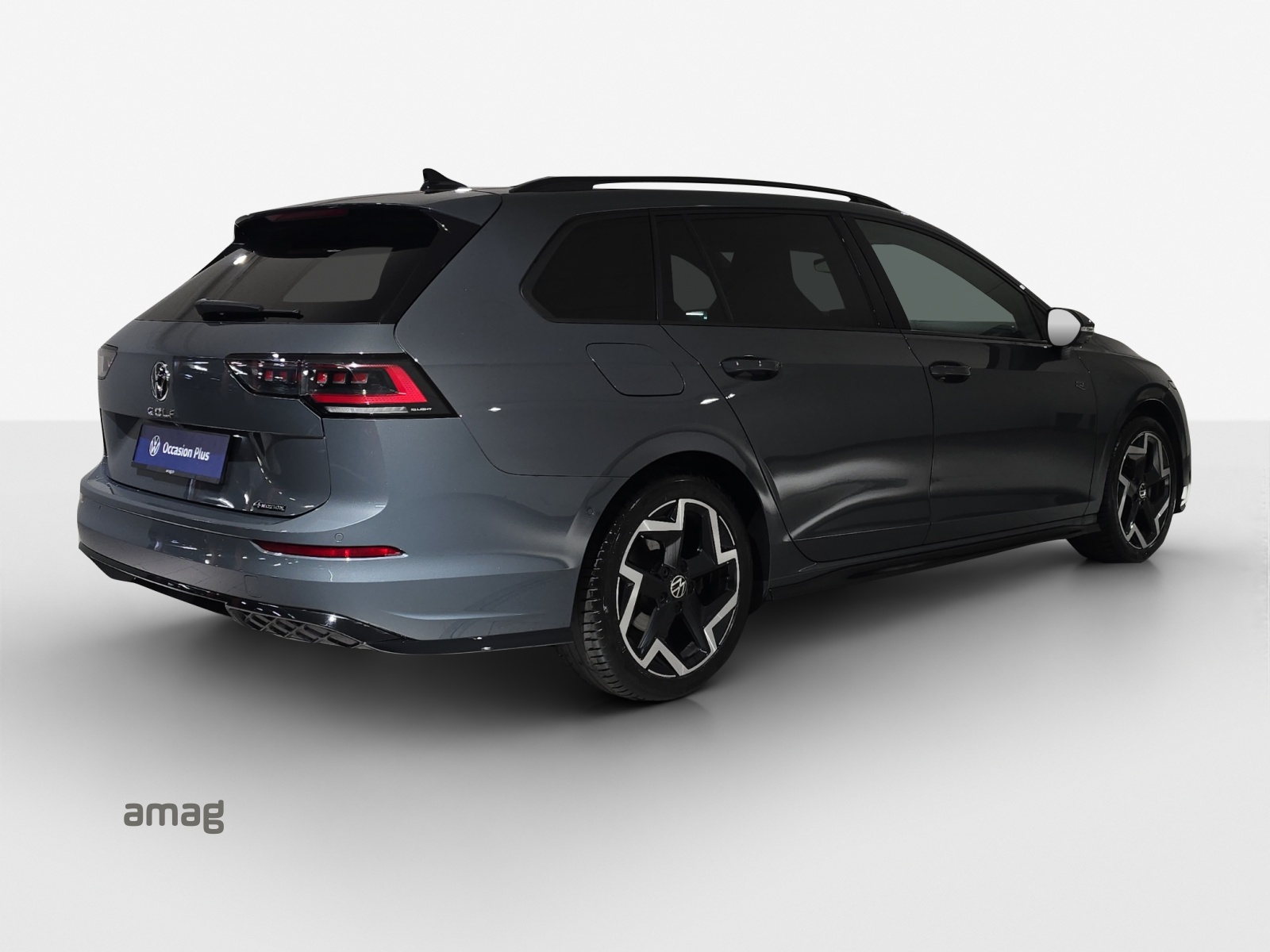 VW Golf Variant 2.0 TSI R-Line DSG 4 Motion-image-4