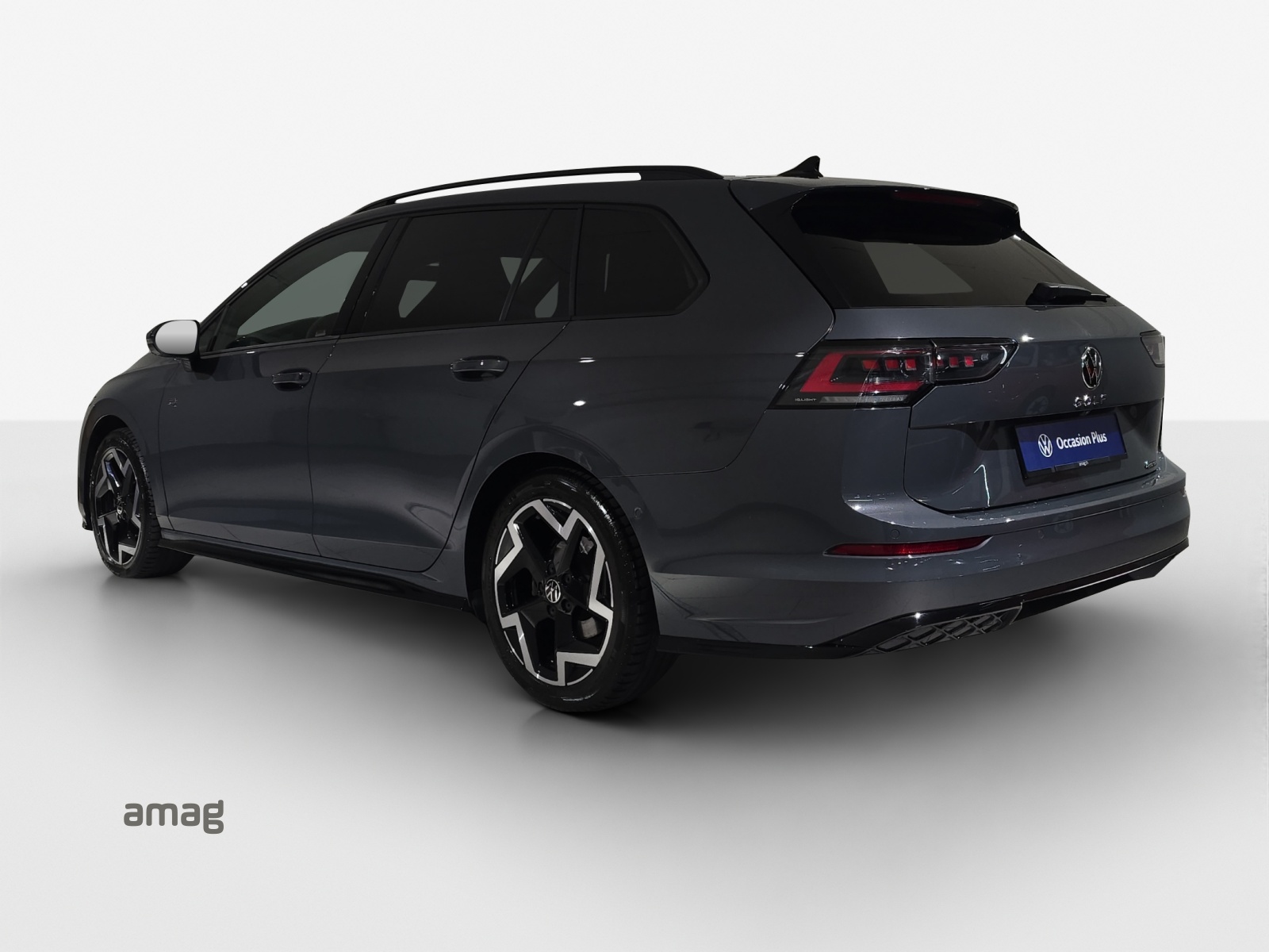 VW Golf Variant 2.0 TSI R-Line DSG 4 Motion-image-2