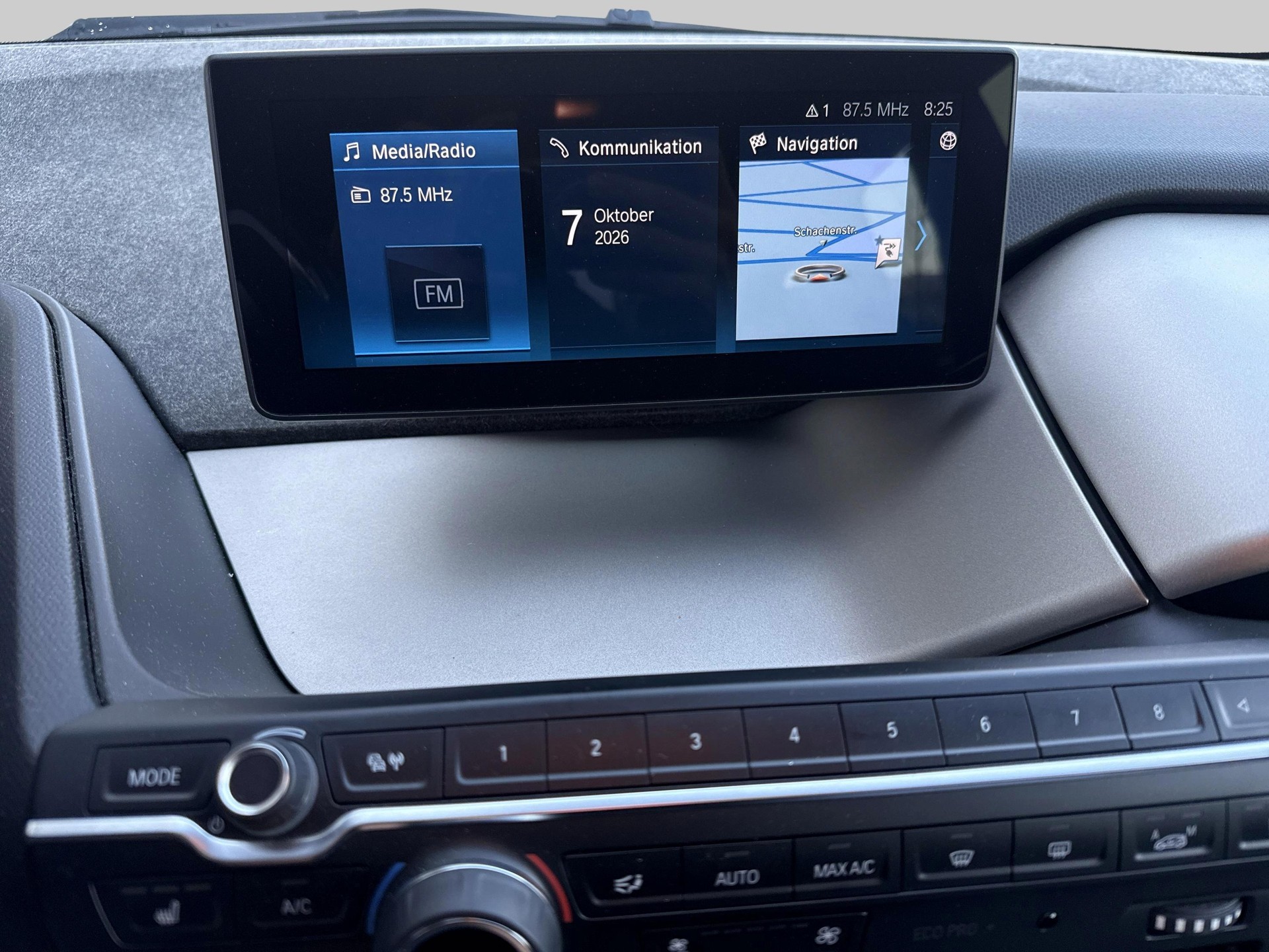 BMW i3 (120Ah)-image-11