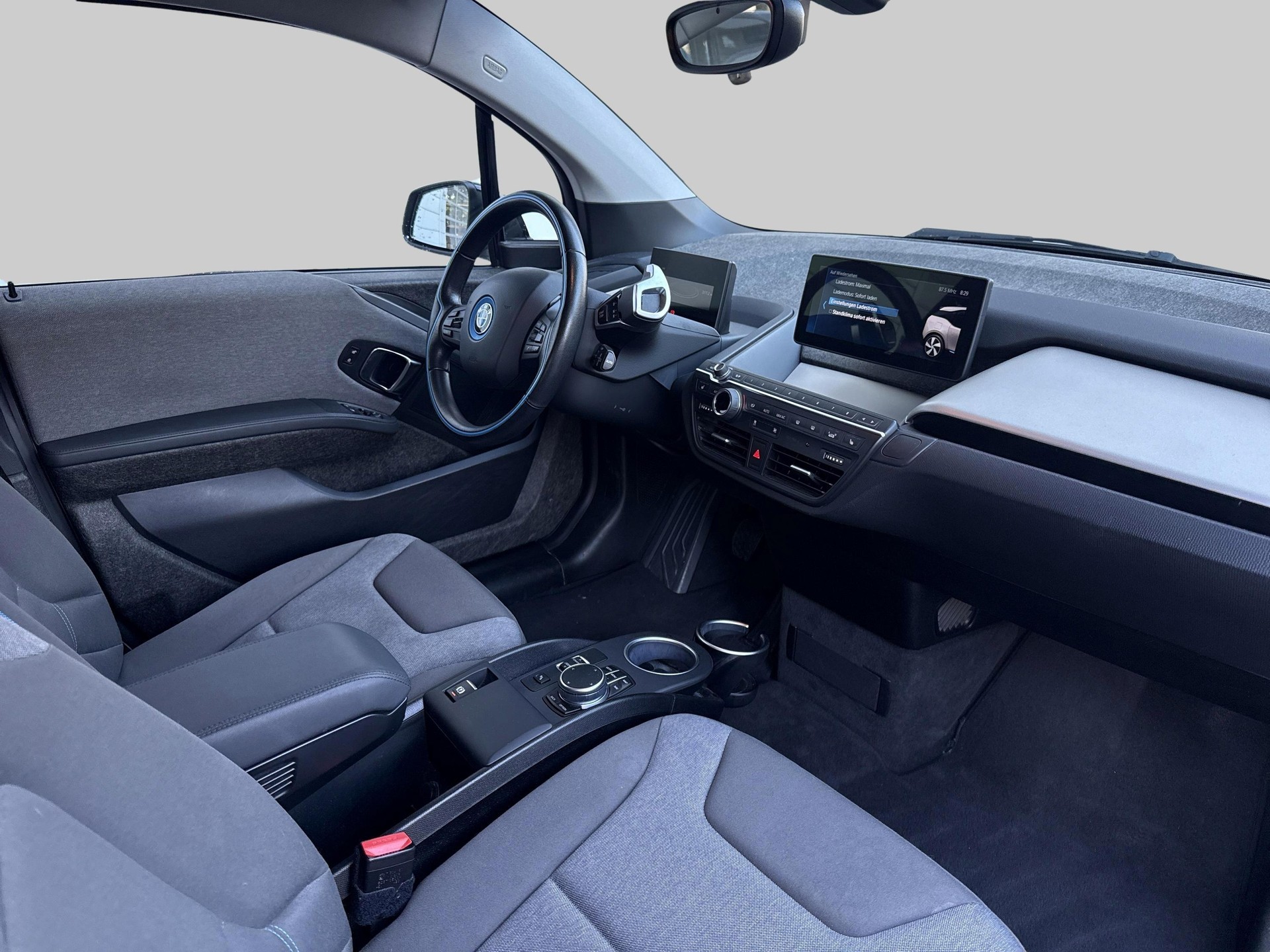 BMW i3 (120Ah)-image-8