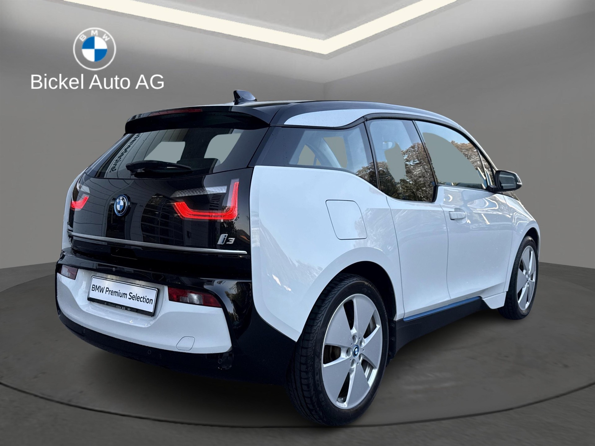 BMW i3 (120Ah)-image-2