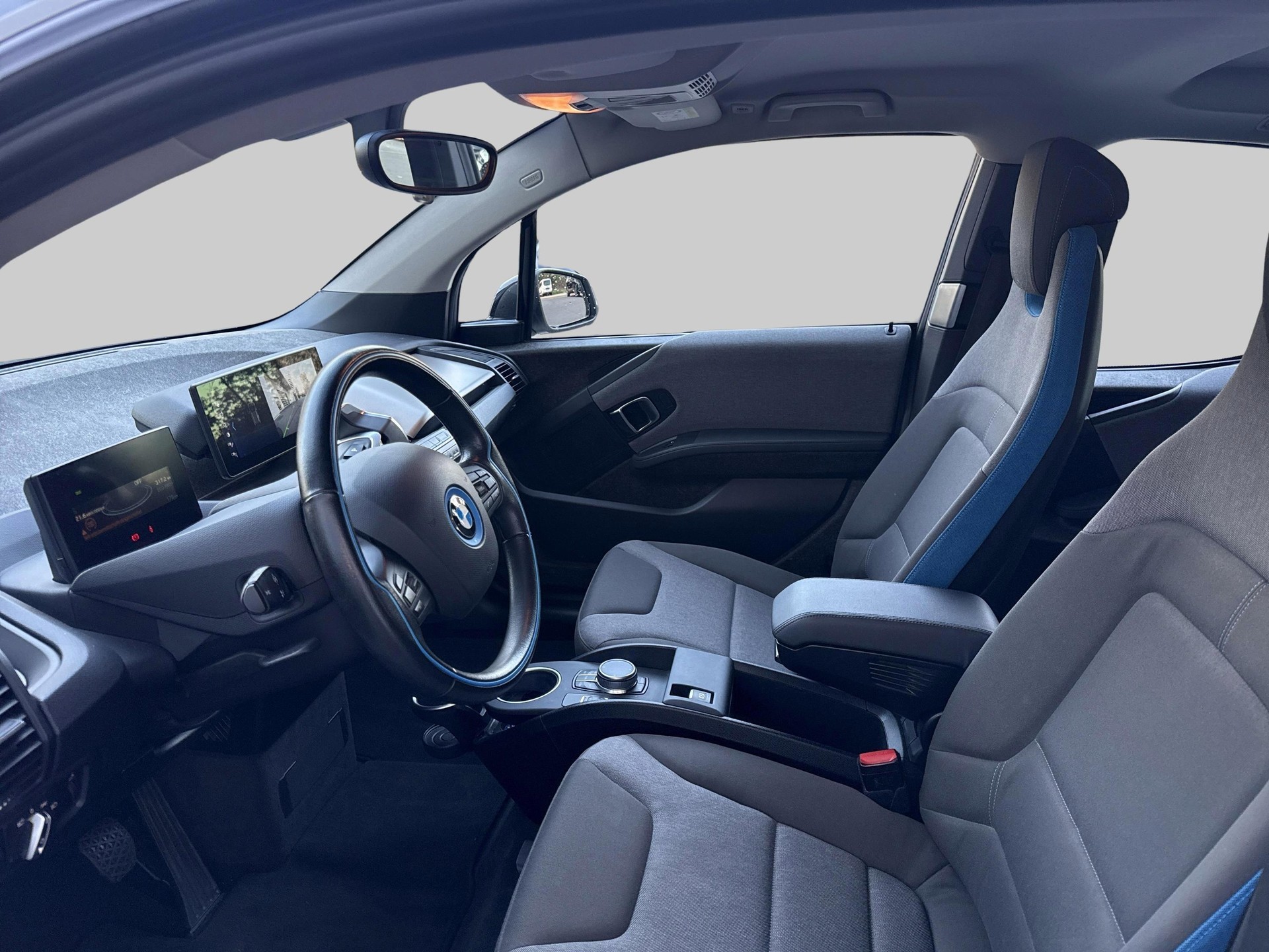 BMW i3 (120Ah)-image-7