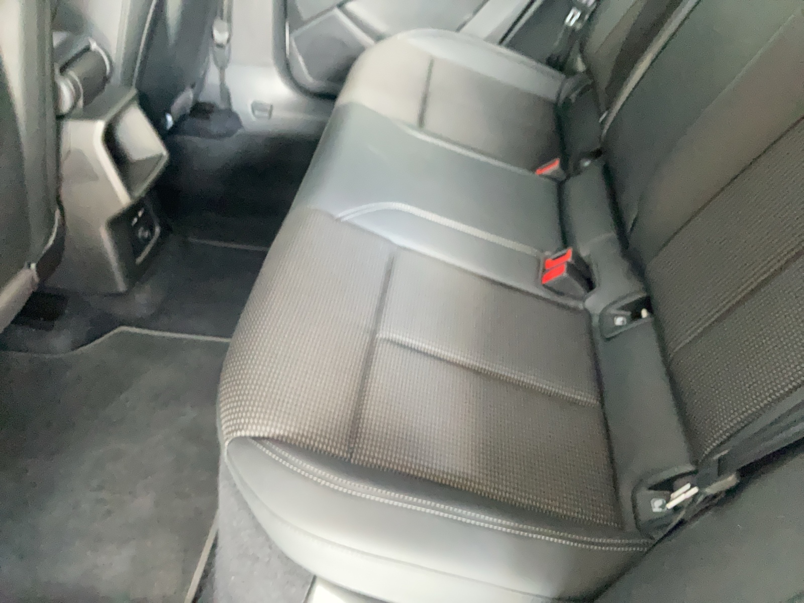 AUDI Q4 Sportback e-tron 35-image-11