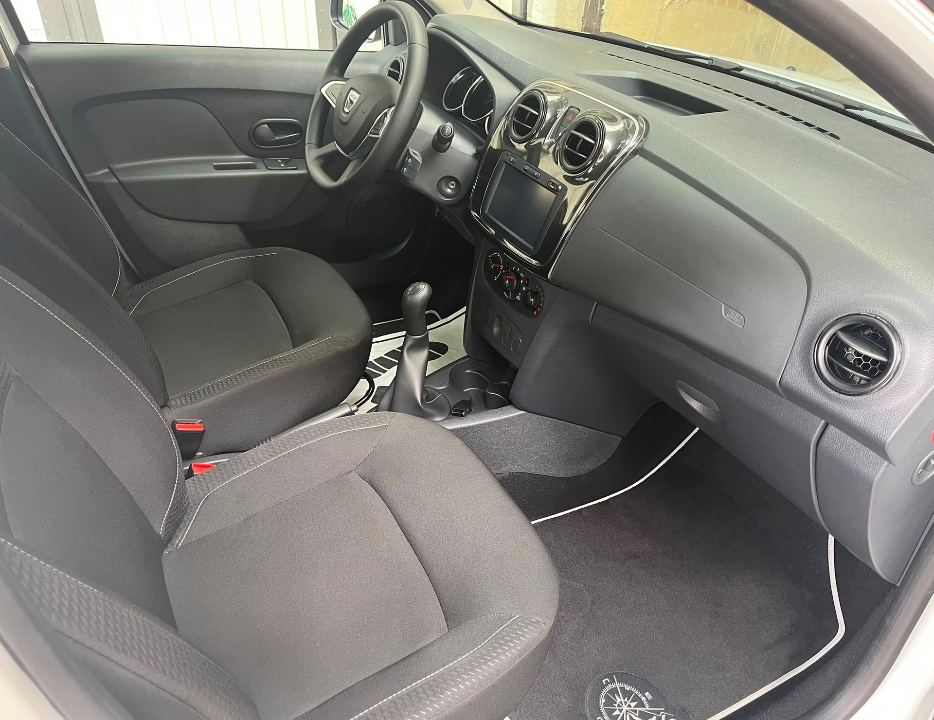 DACIA Sandero 1.0 Comfort-image-11