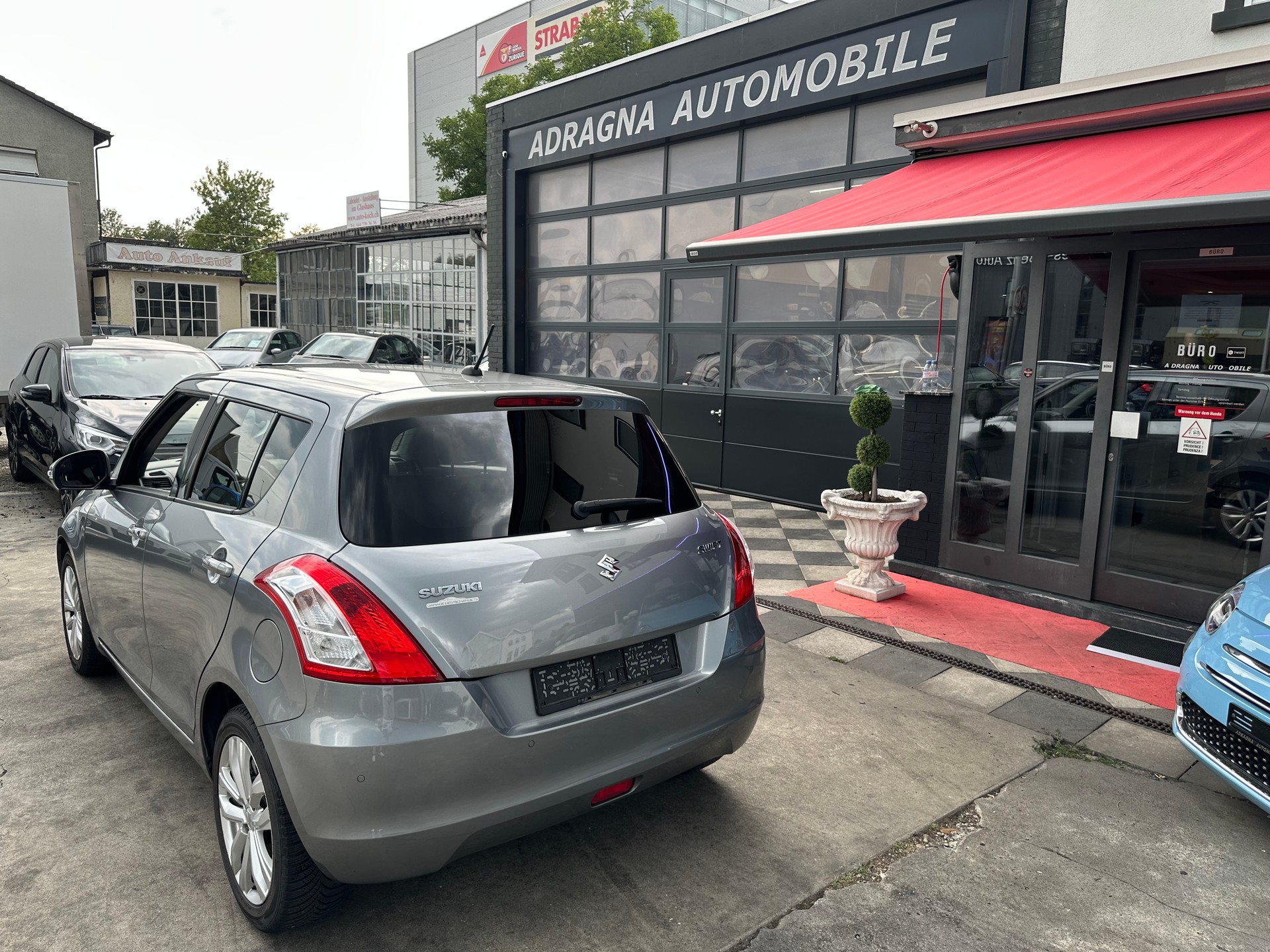 SUZUKI Swift 1.2i 16V Compact Top Automatic-image-4