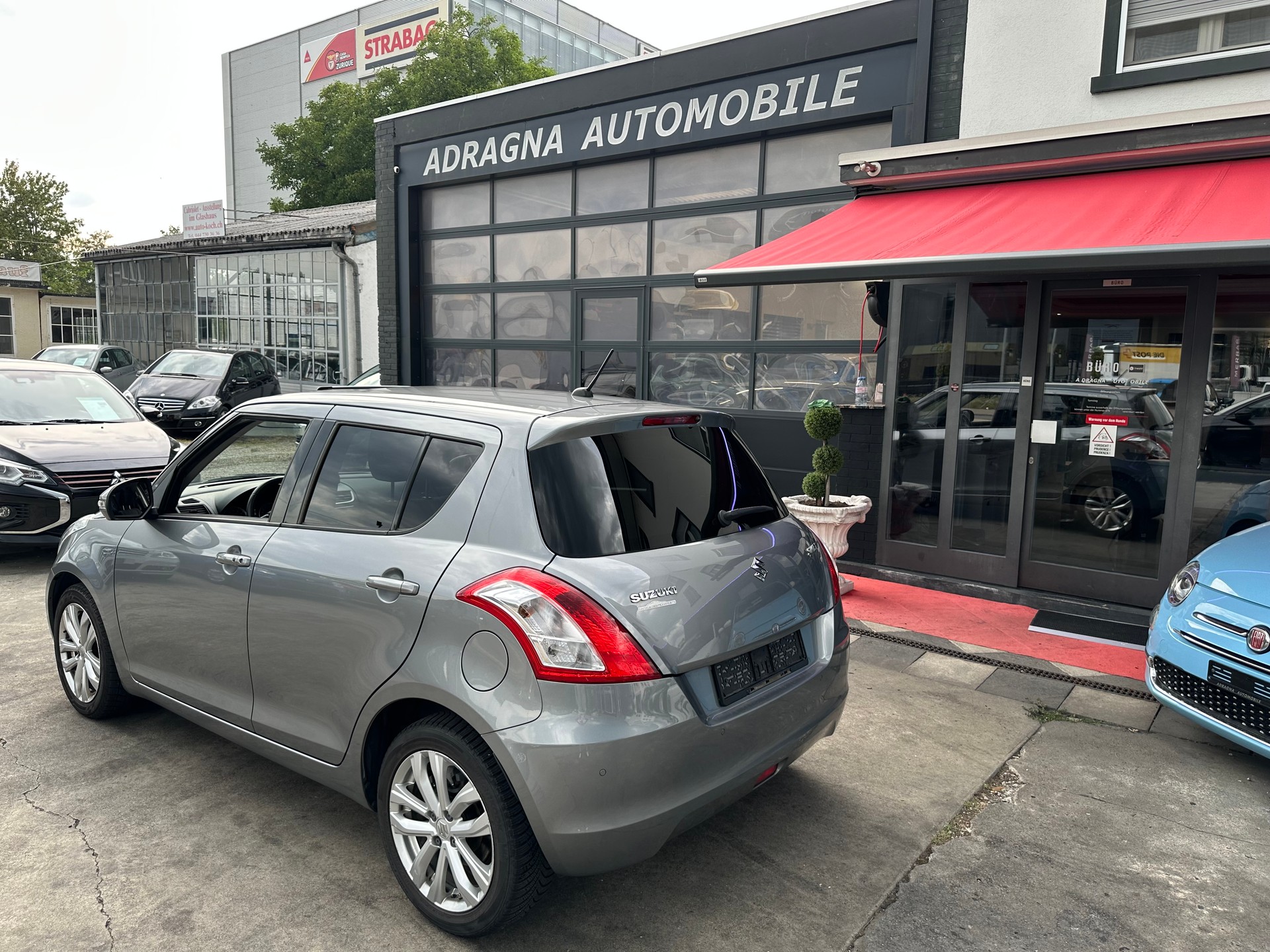SUZUKI Swift 1.2i 16V Compact Top Automatic-showroom-element-3