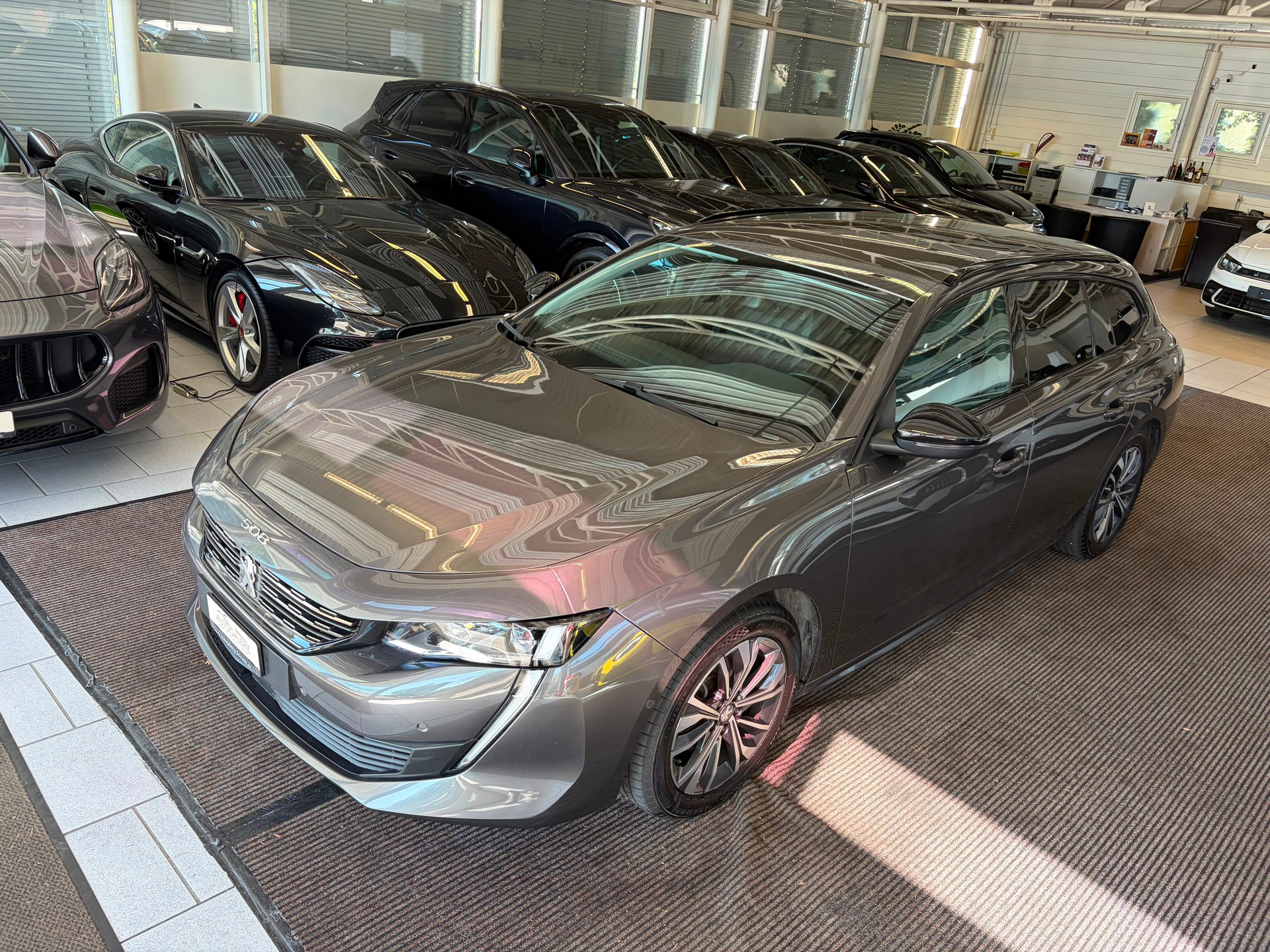 PEUGEOT 508 SW 1.5 Blue HDi Allure Pack EAT8 | ACC Stop&Go | Totwinkel | AGR Sitzpaket | Kamera |-image-34