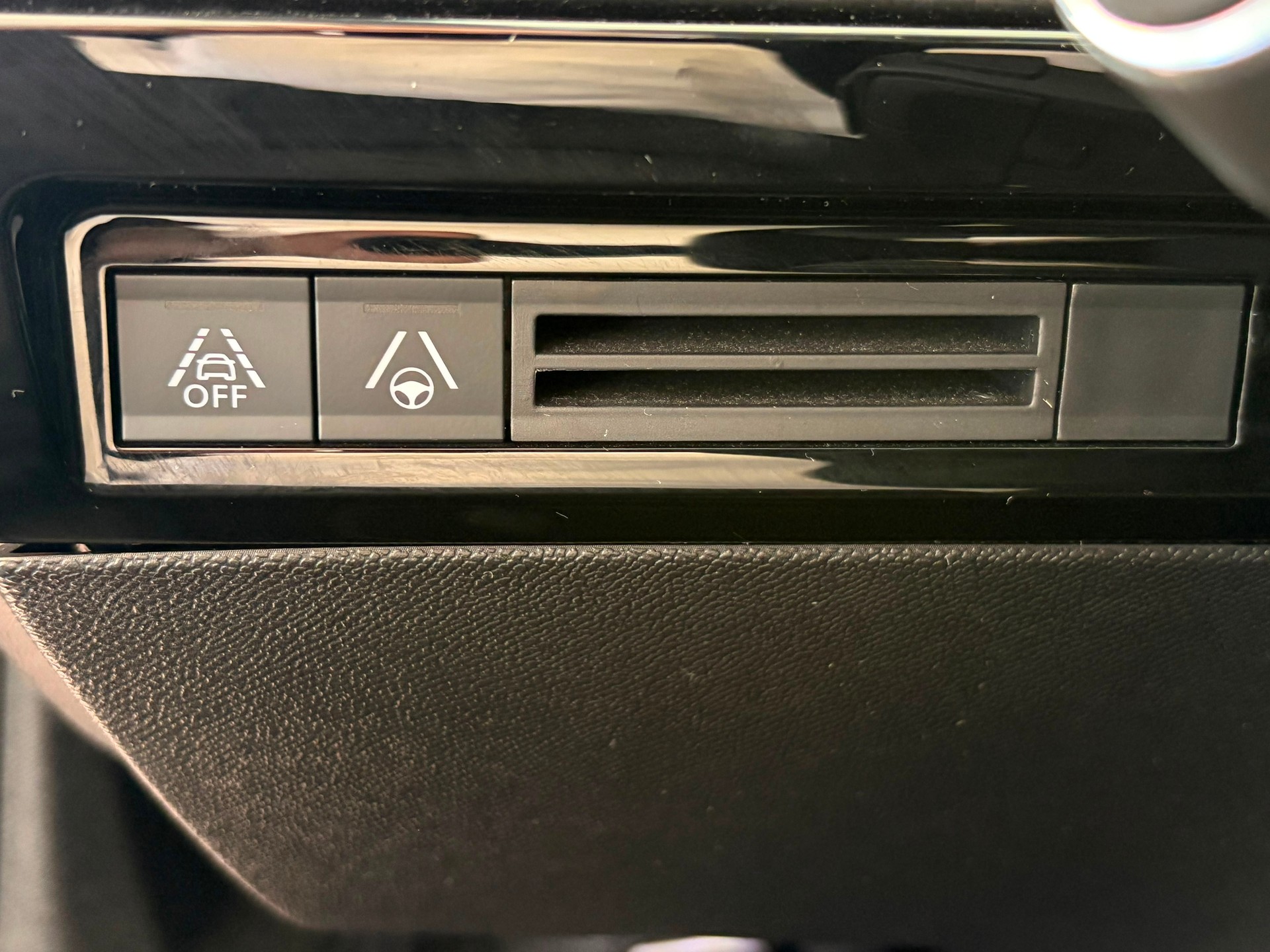 PEUGEOT 508 SW 1.5 Blue HDi Allure Pack EAT8 | ACC Stop&Go | Totwinkel | AGR Sitzpaket | Kamera |-image-19