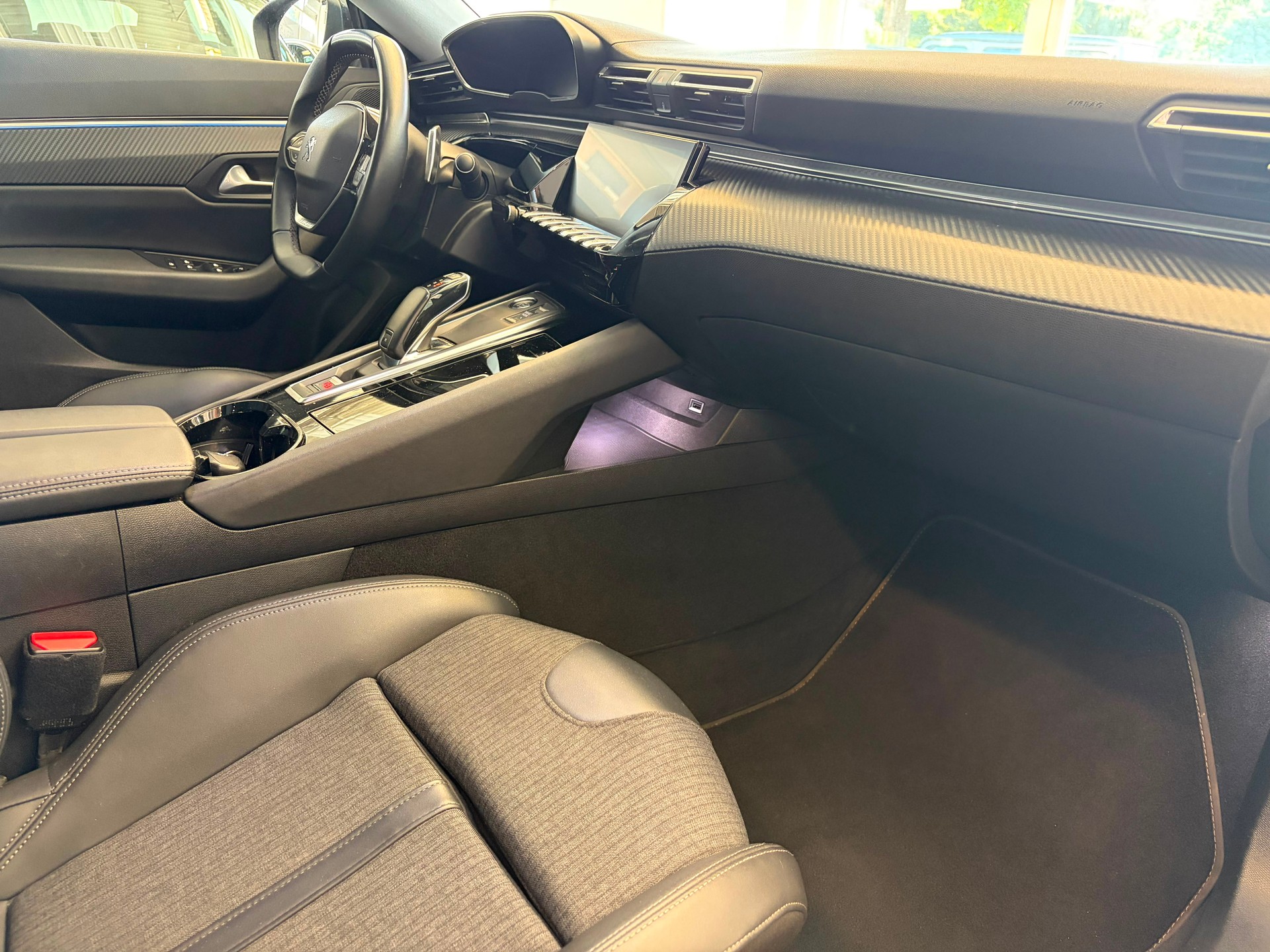 PEUGEOT 508 SW 1.5 Blue HDi Allure Pack EAT8 | ACC Stop&Go | Totwinkel | AGR Sitzpaket | Kamera |-image-28