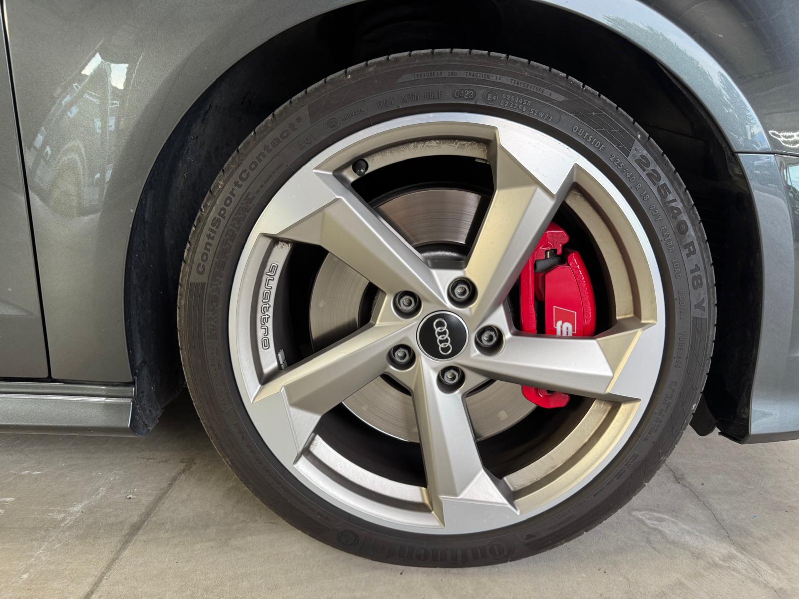AUDI S3 Sportback 2.0 TFSI quattro S-tronic-image-5