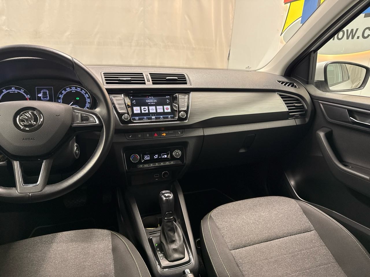 SKODA Fabia 1.0 TSI Ambition DSG-image-6