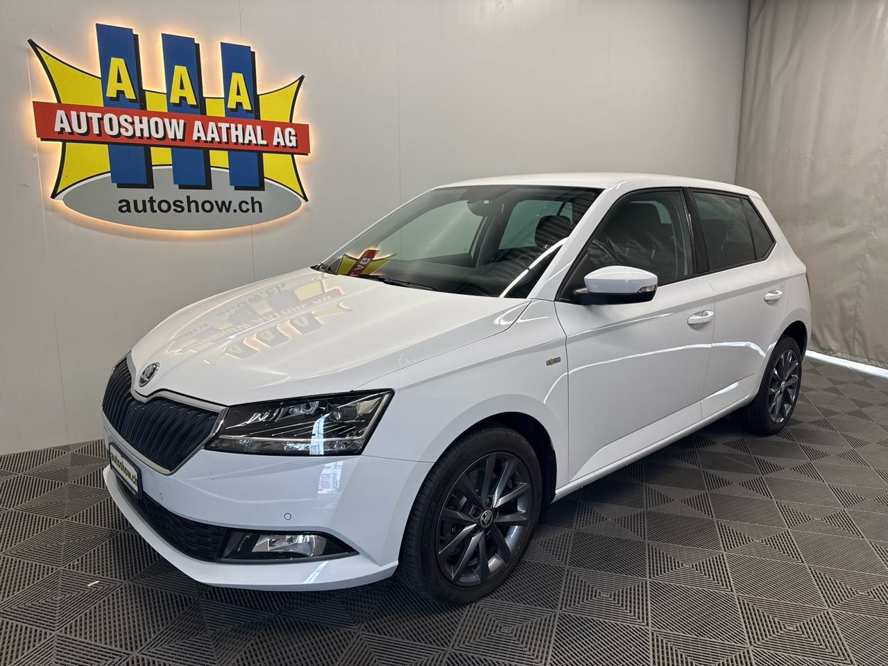 SKODA Fabia 1.0 TSI Ambition DSG-image-0