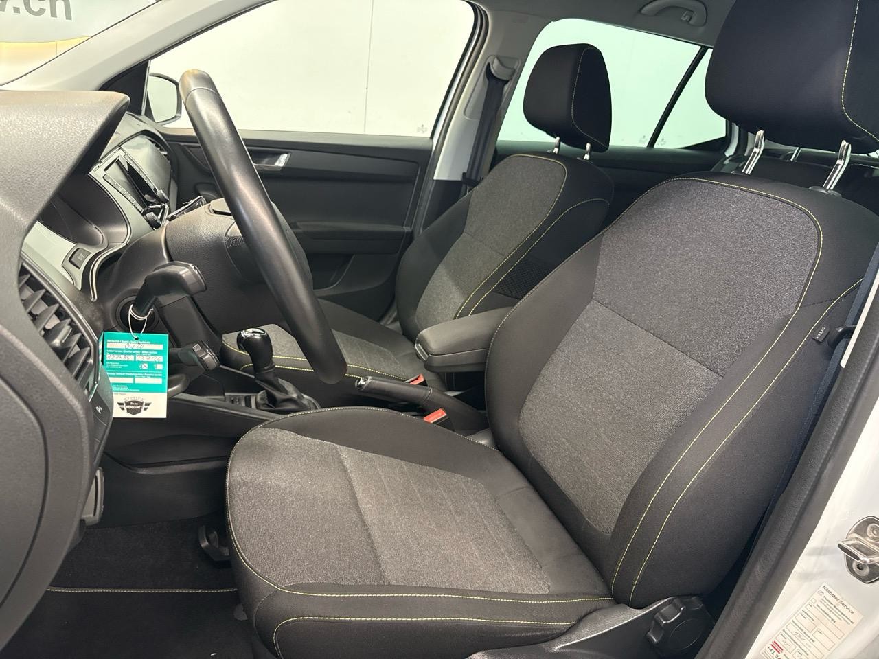 SKODA Fabia 1.0 TSI Ambition DSG-image-3
