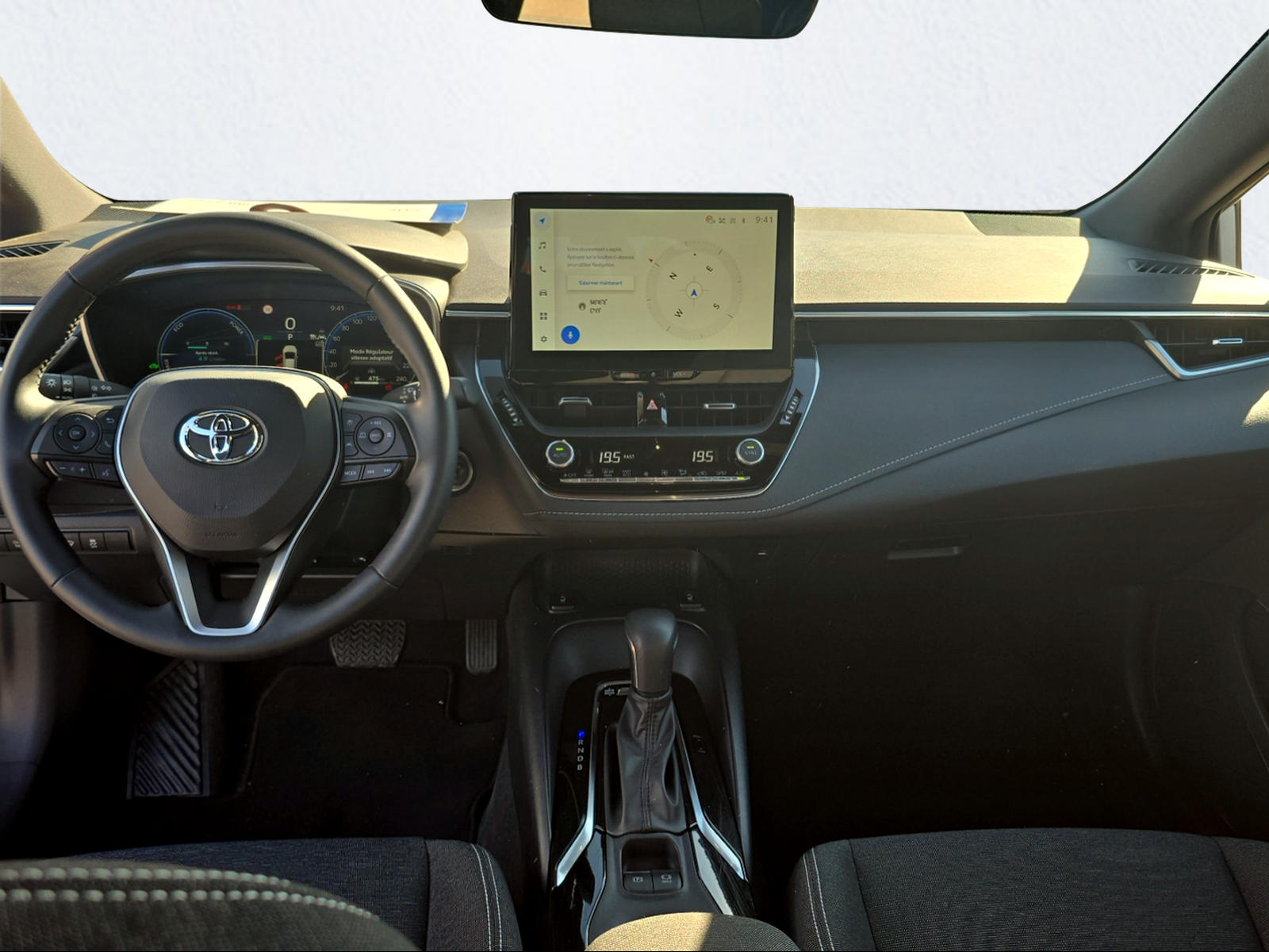 TOYOTA Corolla Touring Sports 1.8 HSD Comfort e-CVT-image-9