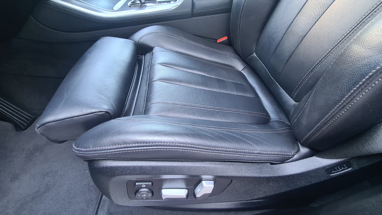BMW X5 xDrive45e Steptronic ** 394 PS ** Voll-Leder ** Navi ** RF-Kamera 360° ** Anh-Kupplung ** Sitzmemory ** Modell 2021 **-image-22